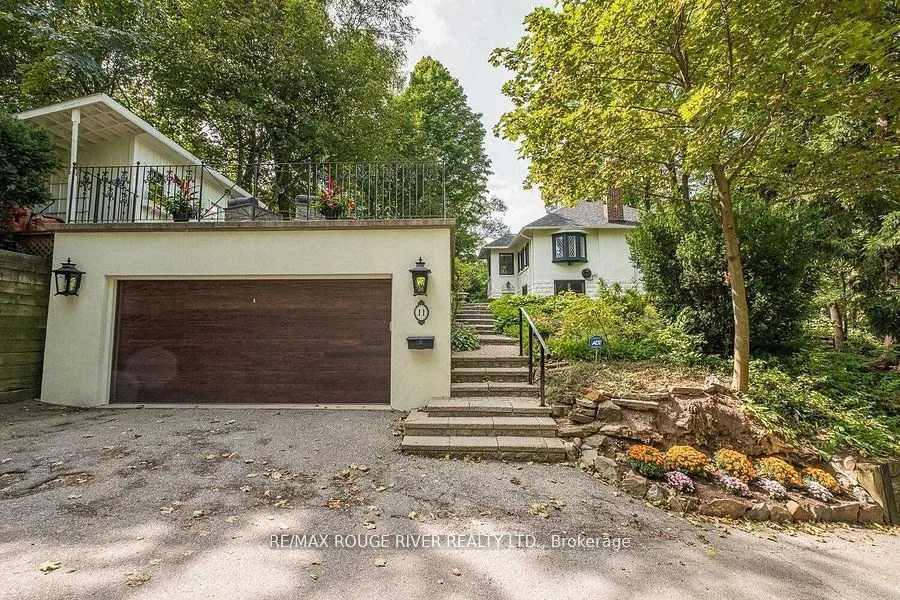 11 Donwoods Drive