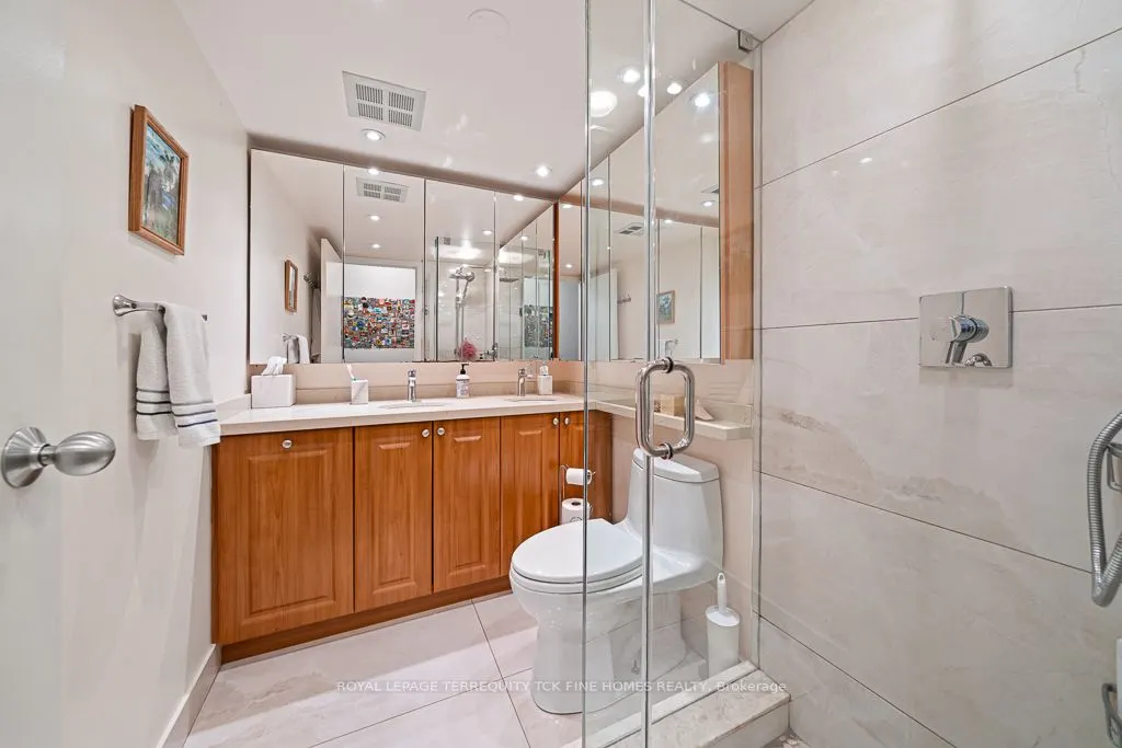 10 Yonge Street #2604