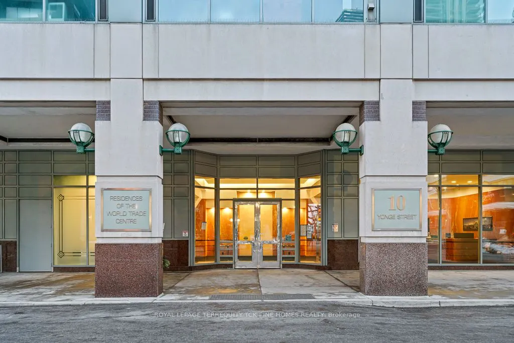10 Yonge Street #2604