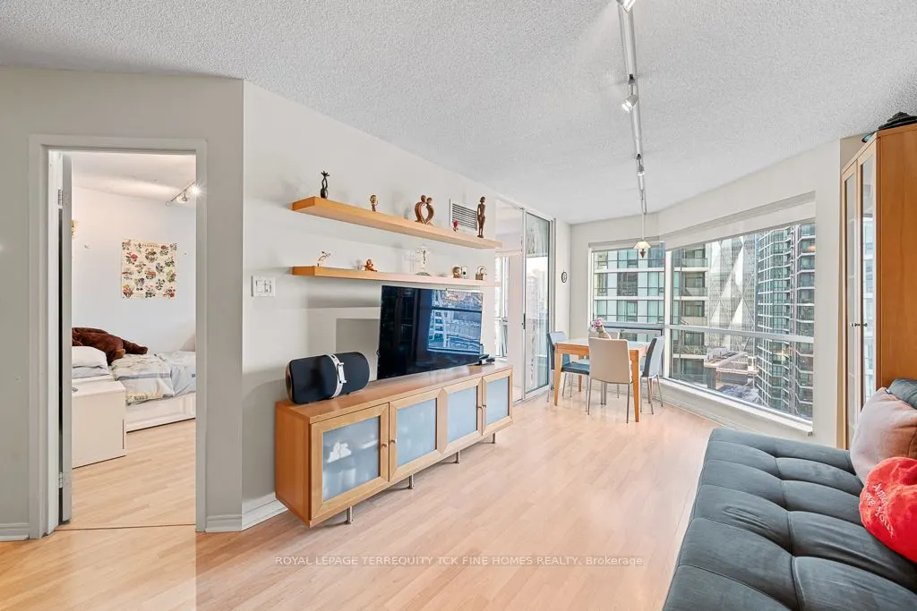 10 Yonge Street #2604