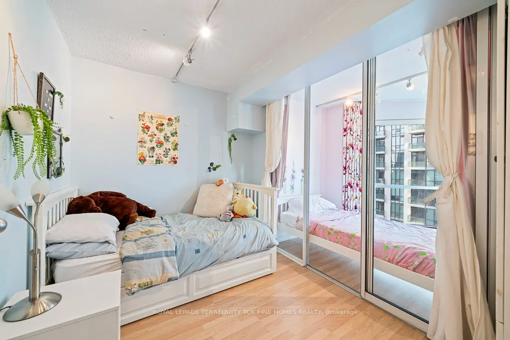 10 Yonge Street #2604