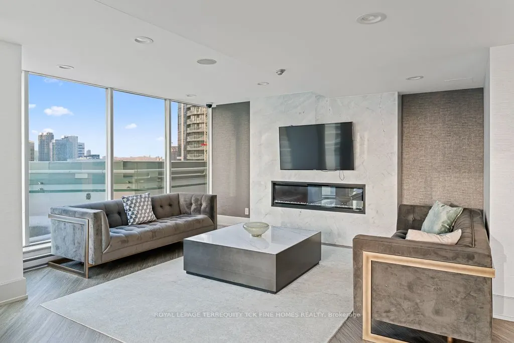 10 Yonge Street #2604