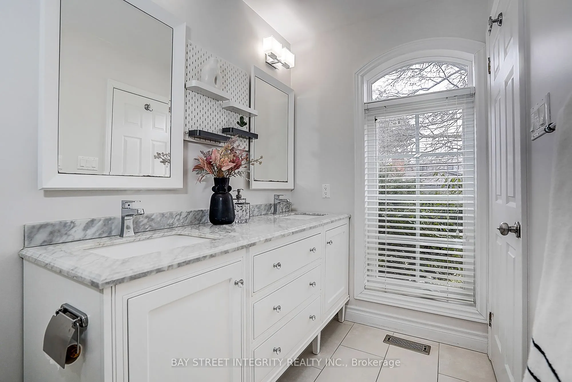 46 Caravan Drive