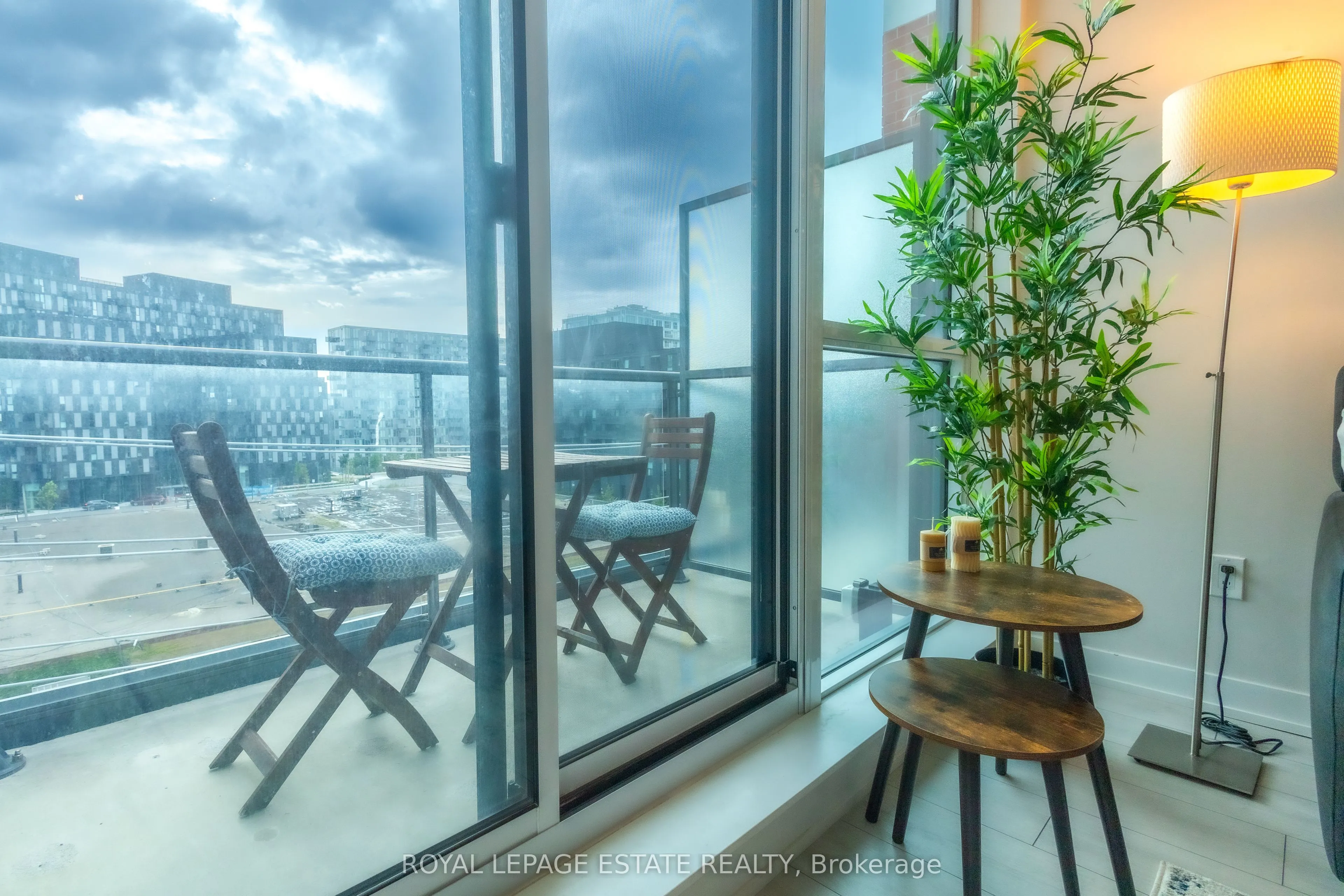 31 Tippett Road #657