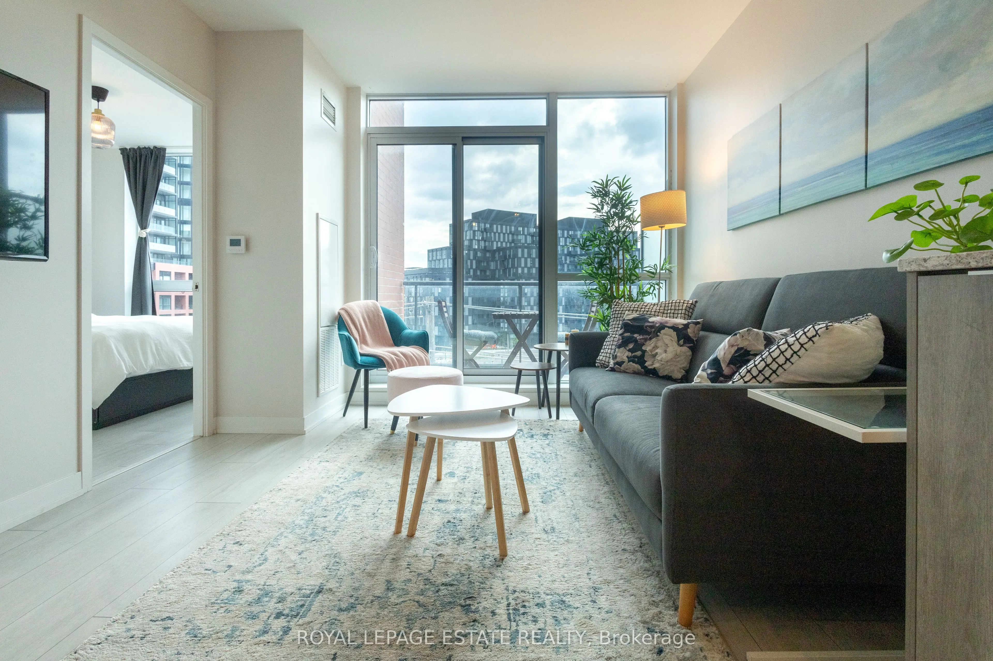 31 Tippett Road #657