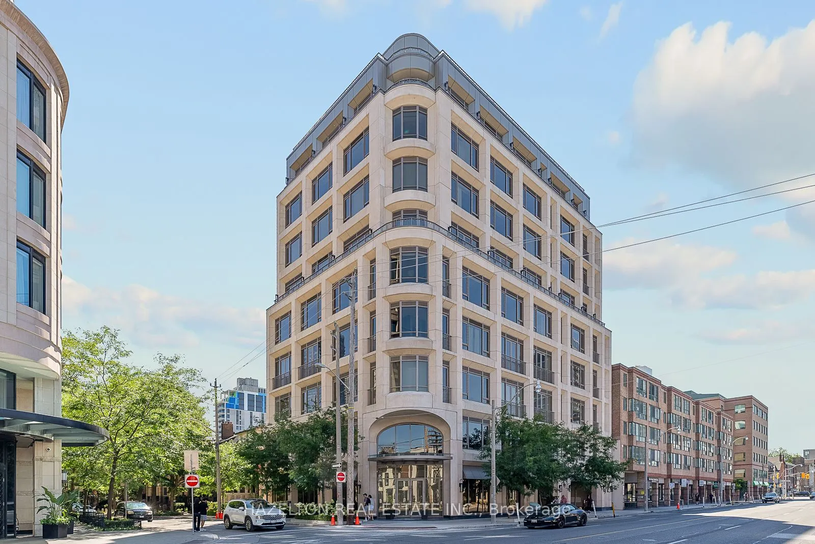 128 Hazelton Avenue #802