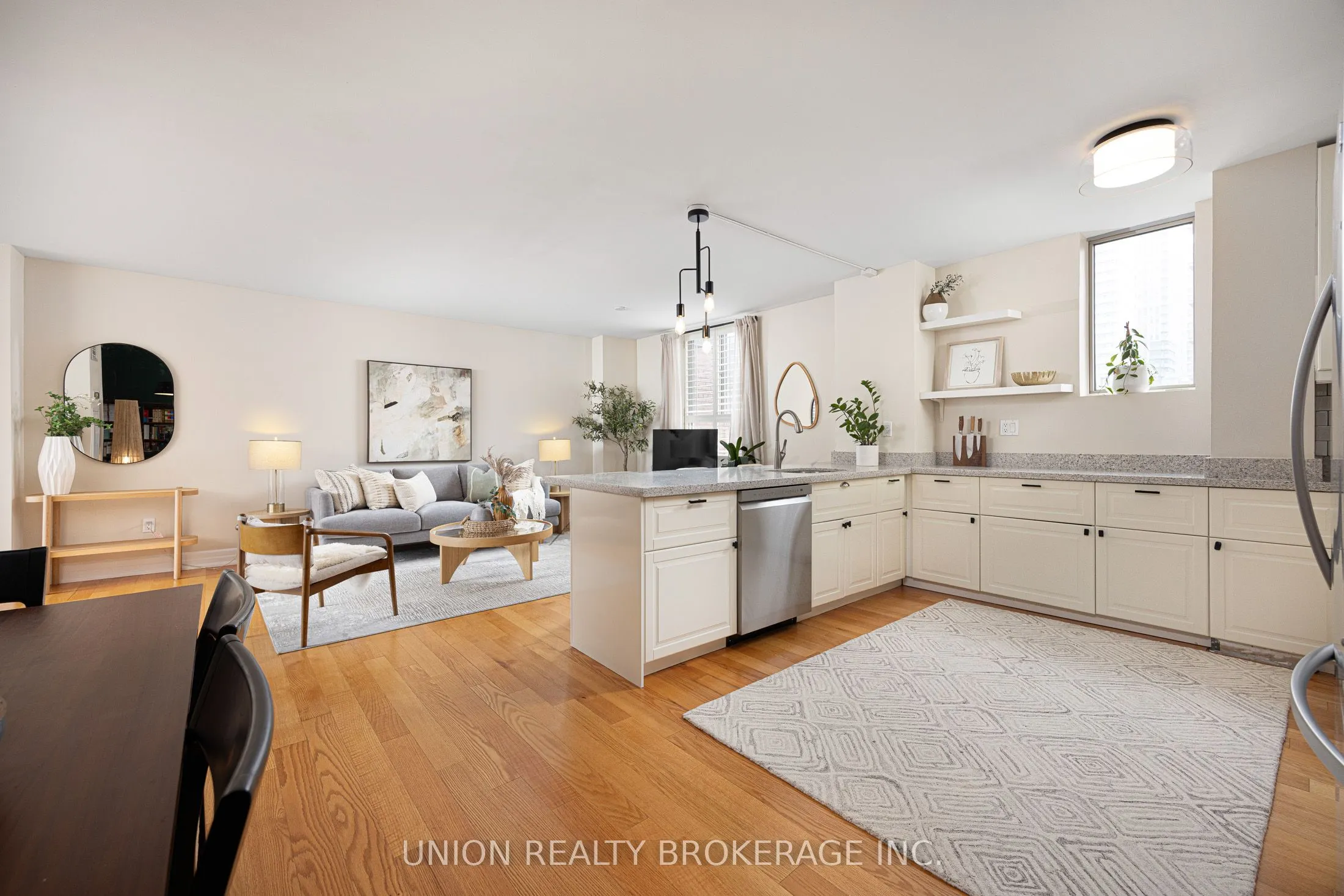 95 Lombard Street #505