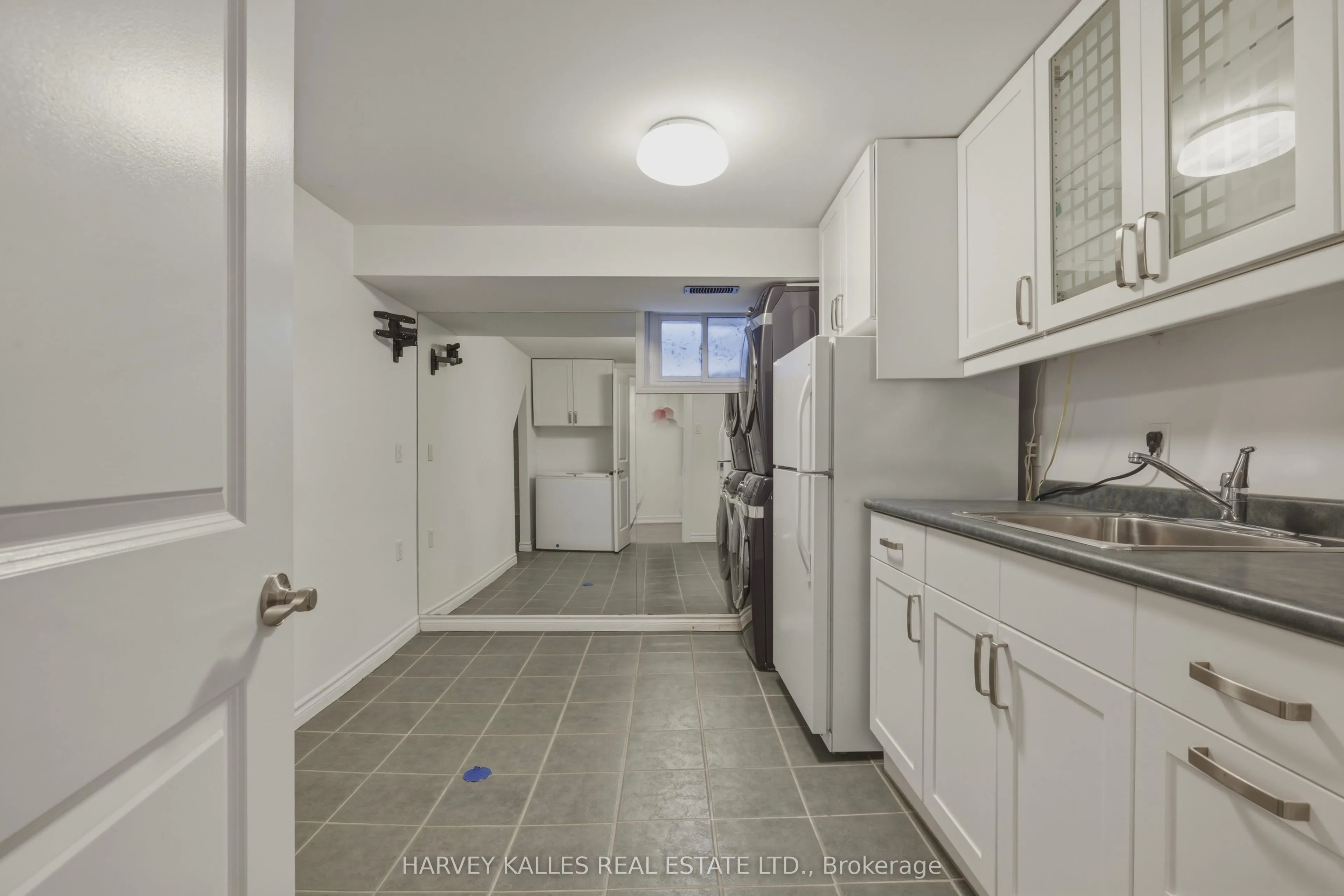 530 Blythwood Road