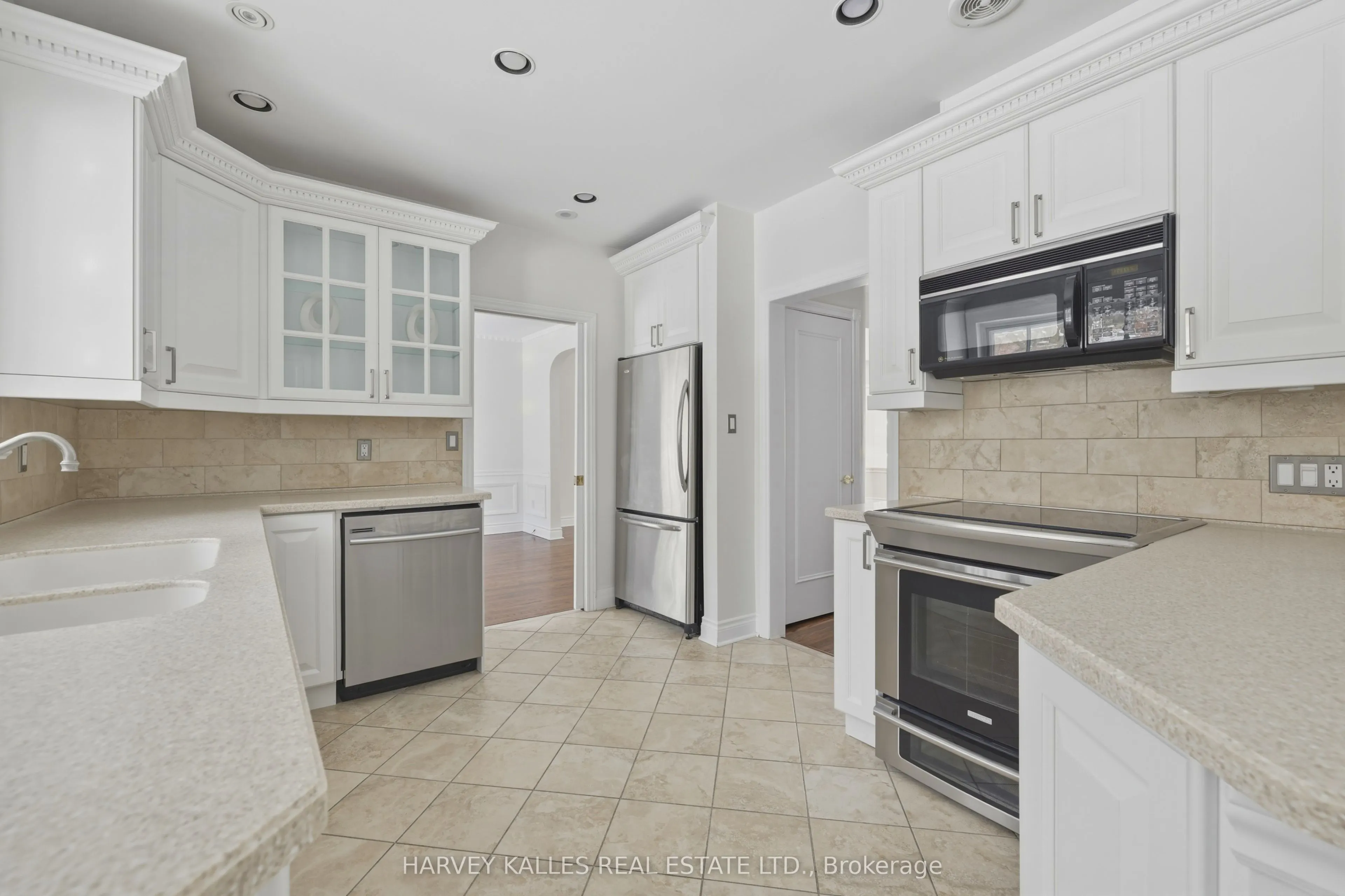 530 Blythwood Road