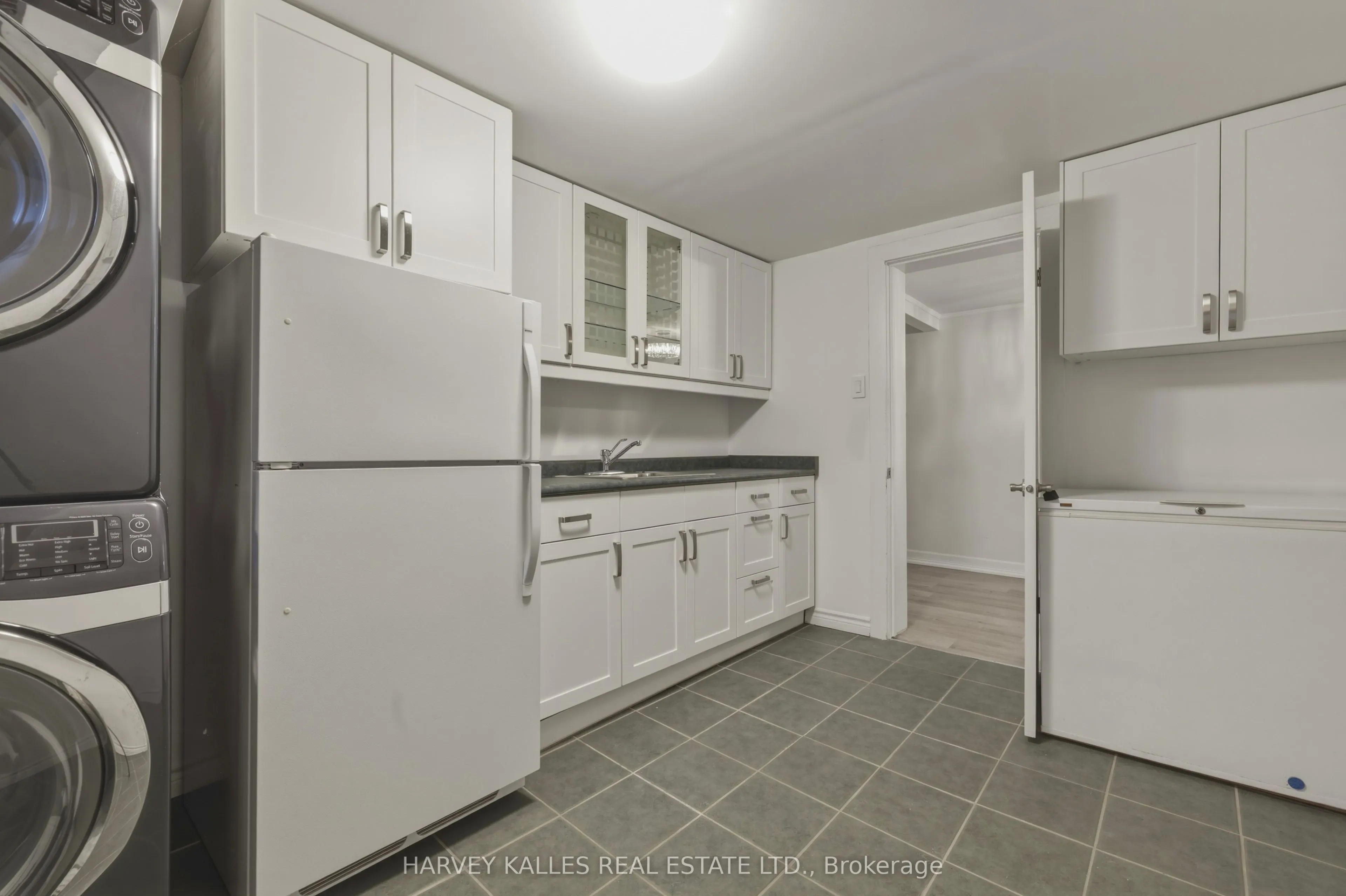 530 Blythwood Road