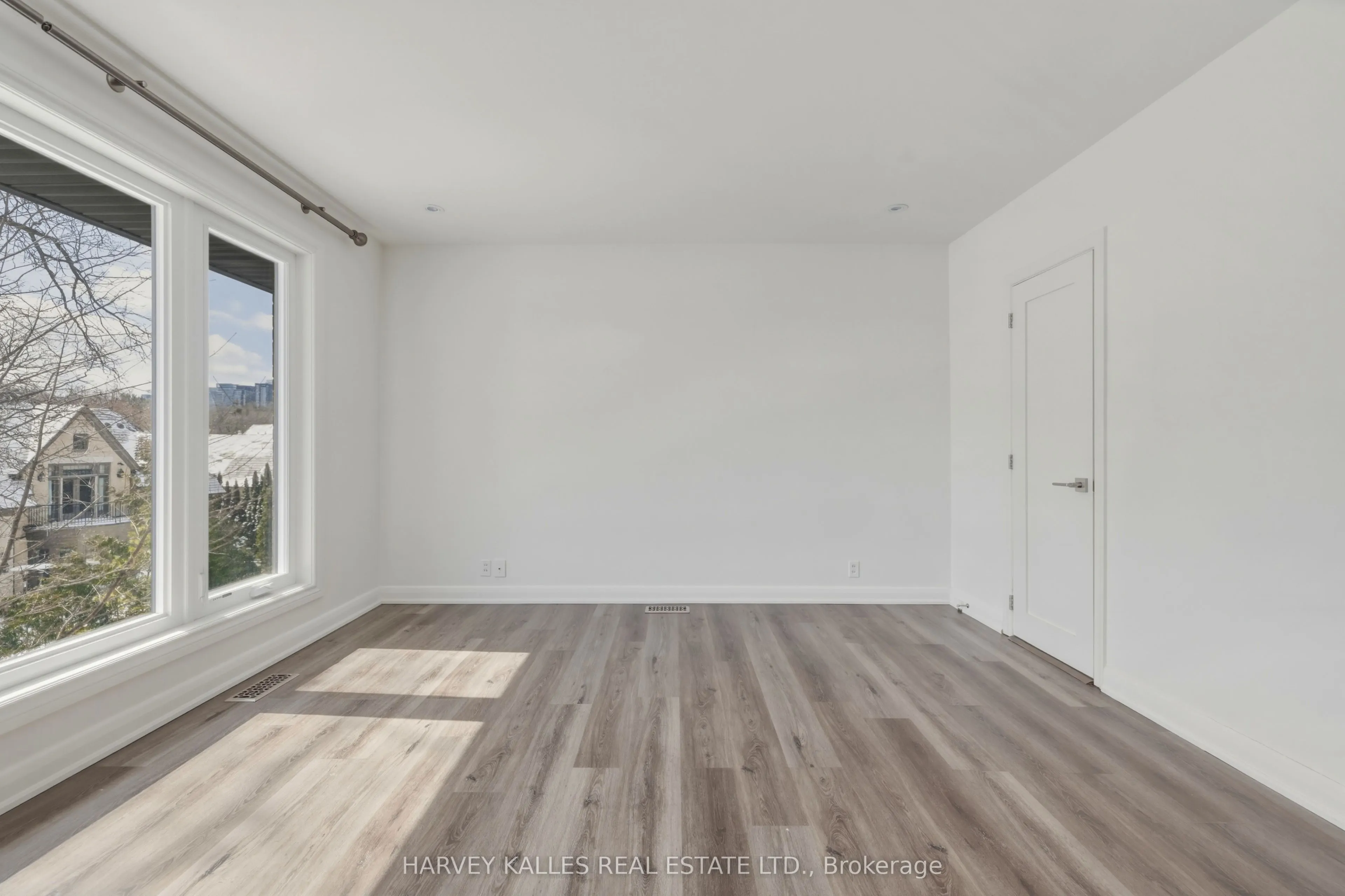 537 Blythwood Road