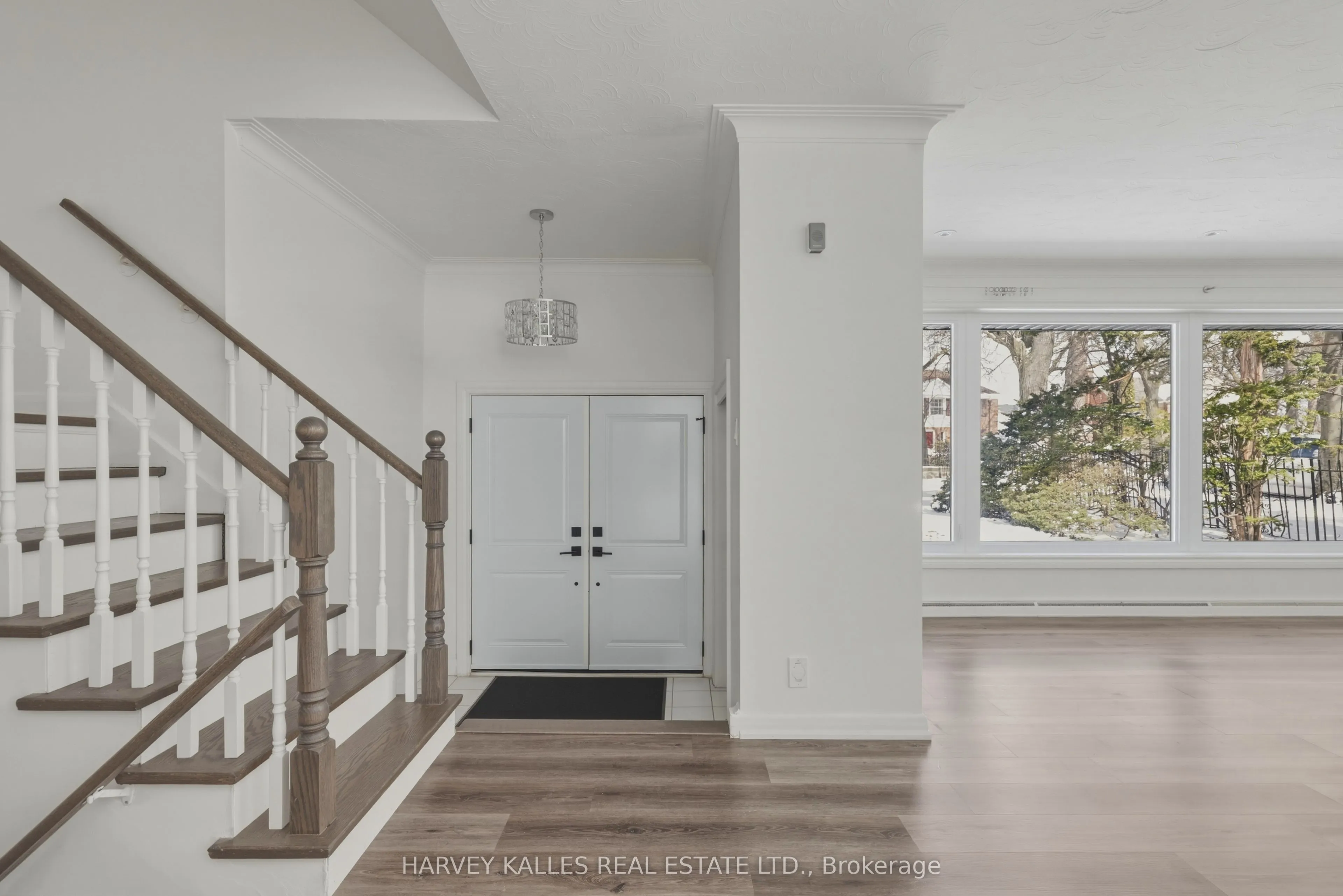 537 Blythwood Road