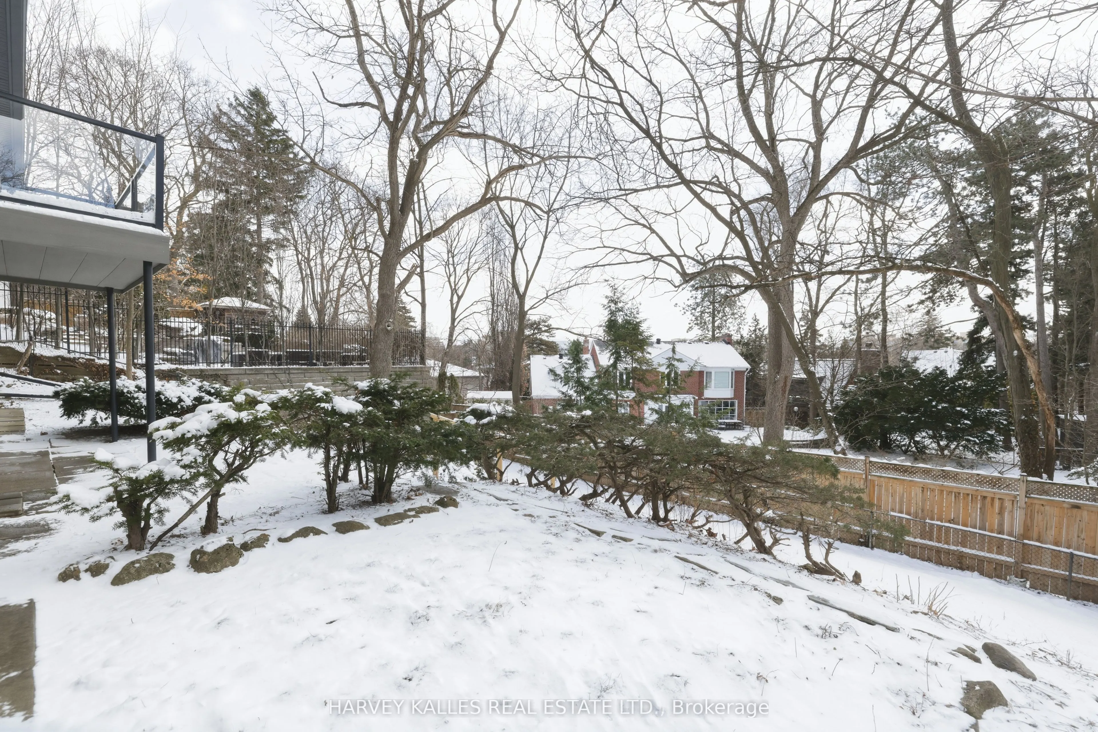 537 Blythwood Road