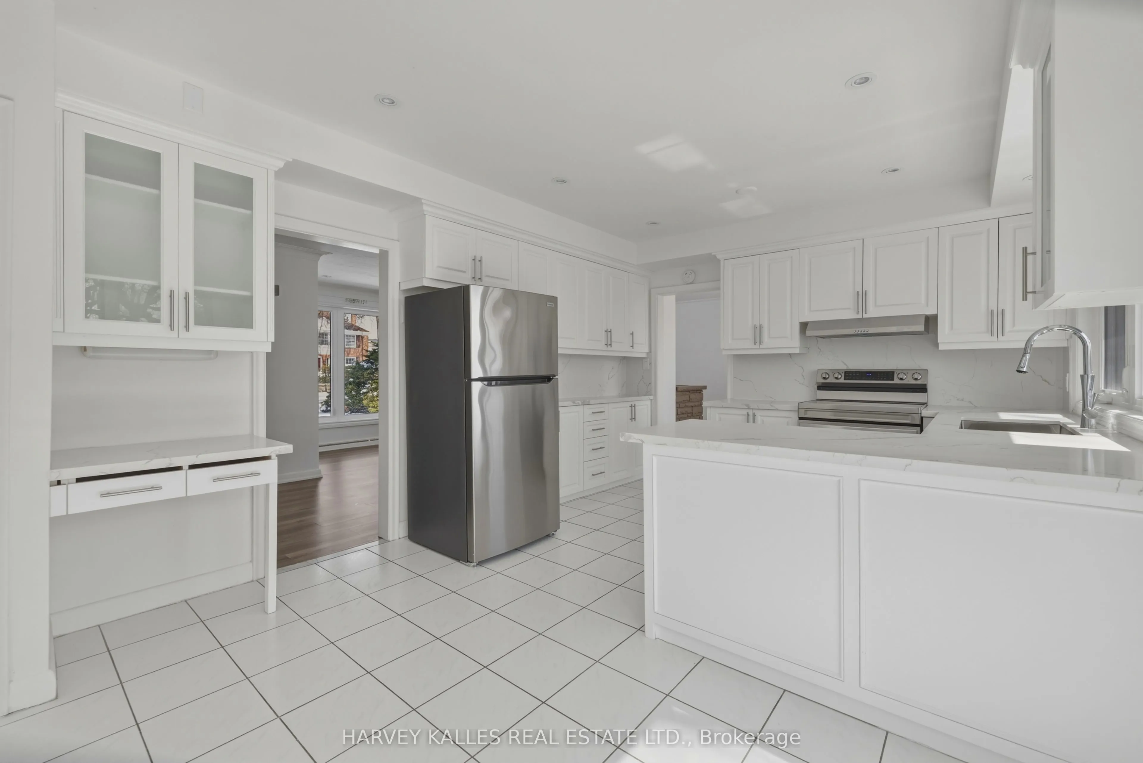 537 Blythwood Road