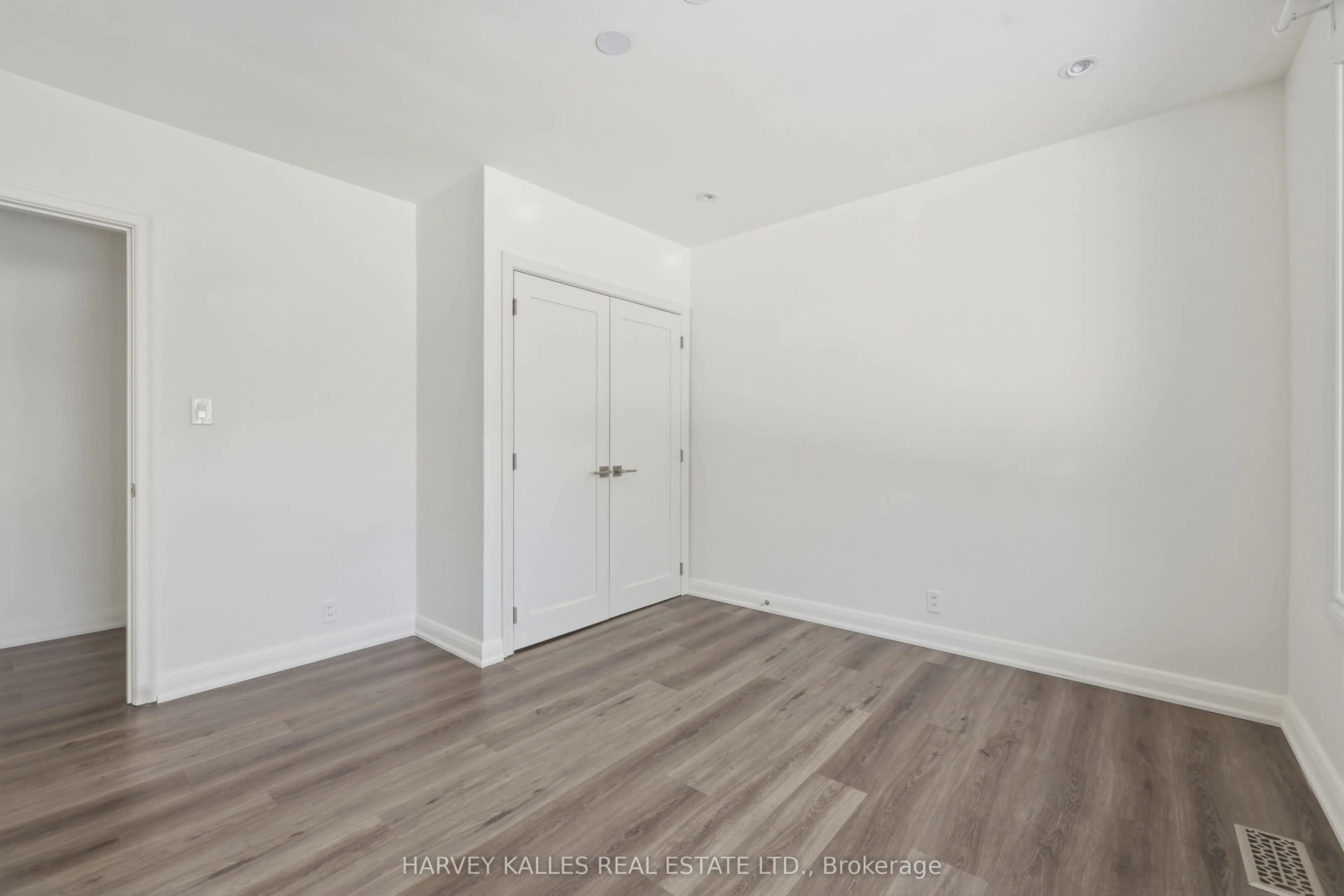 537 Blythwood Road
