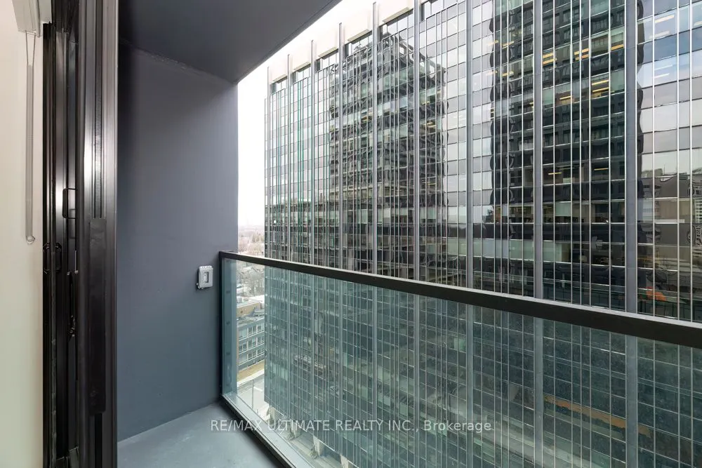 20 Soudan Avenue #1008