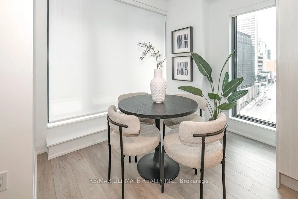 20 Soudan Avenue #1008