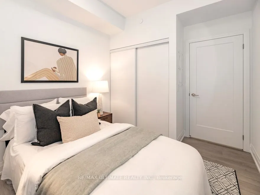 20 Soudan Avenue #1008