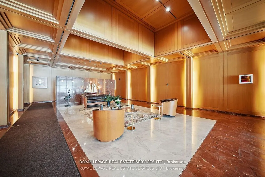 480 Queens Quay W #601