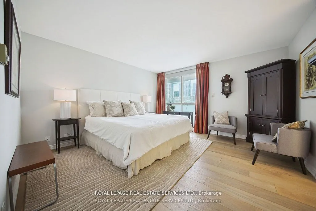 480 Queens Quay W #601
