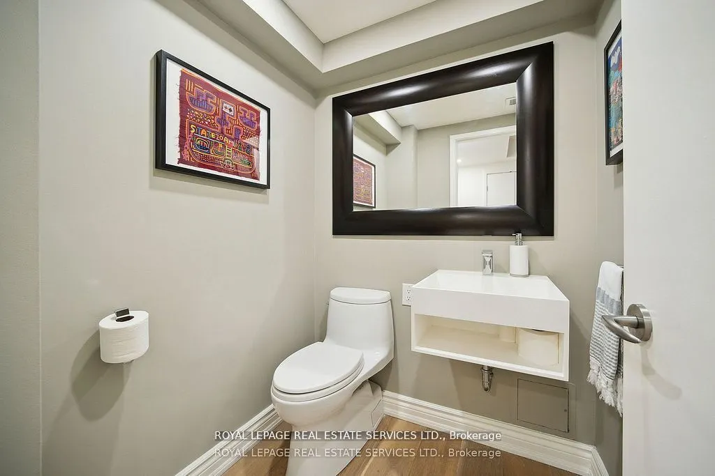 480 Queens Quay W #601