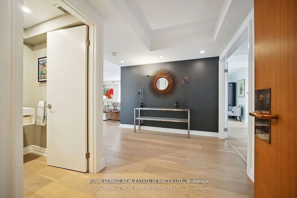 480 Queens Quay W #601