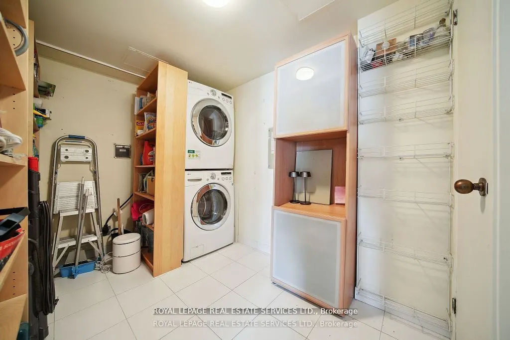 480 Queens Quay W #601