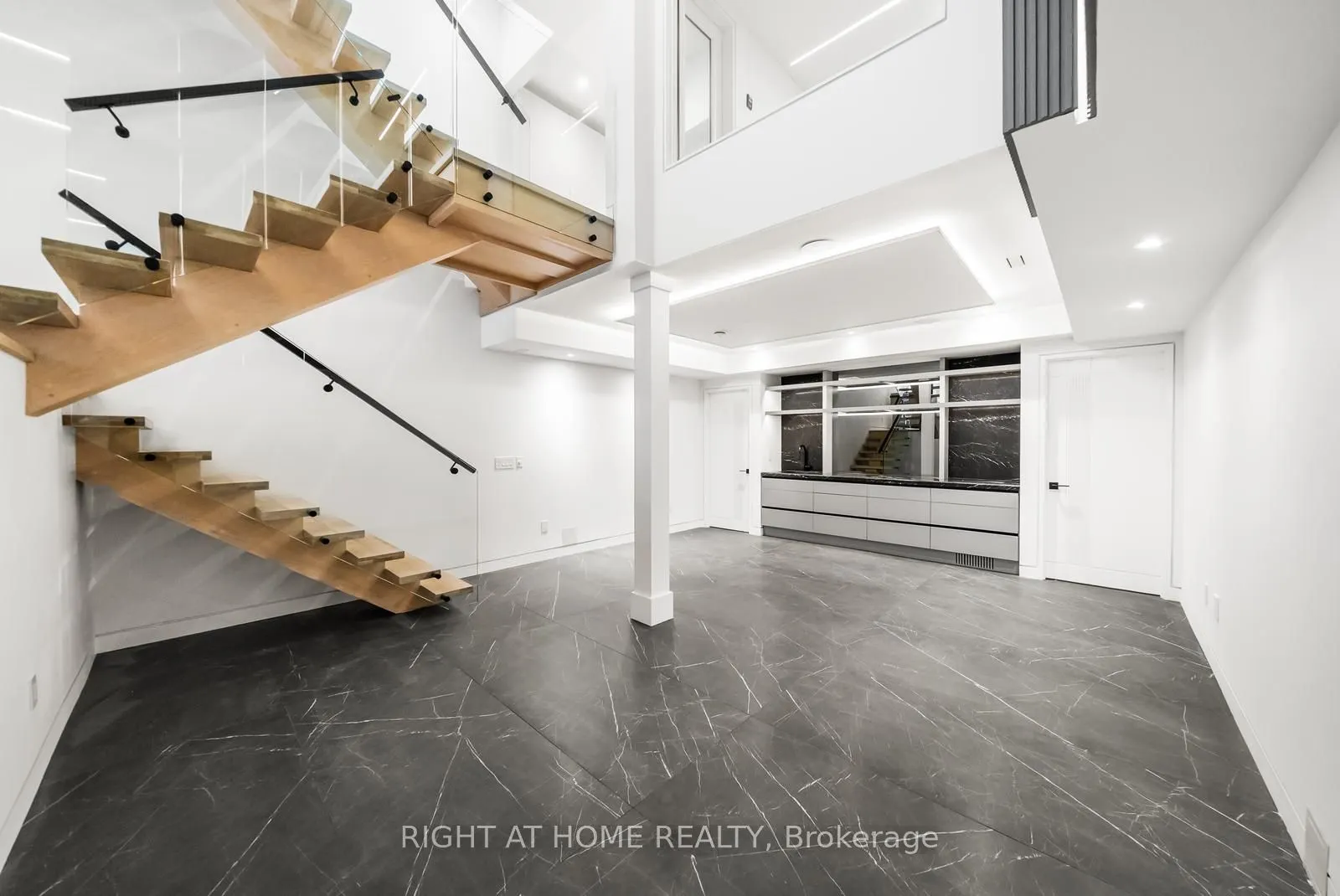 74B Rathnelly Avenue