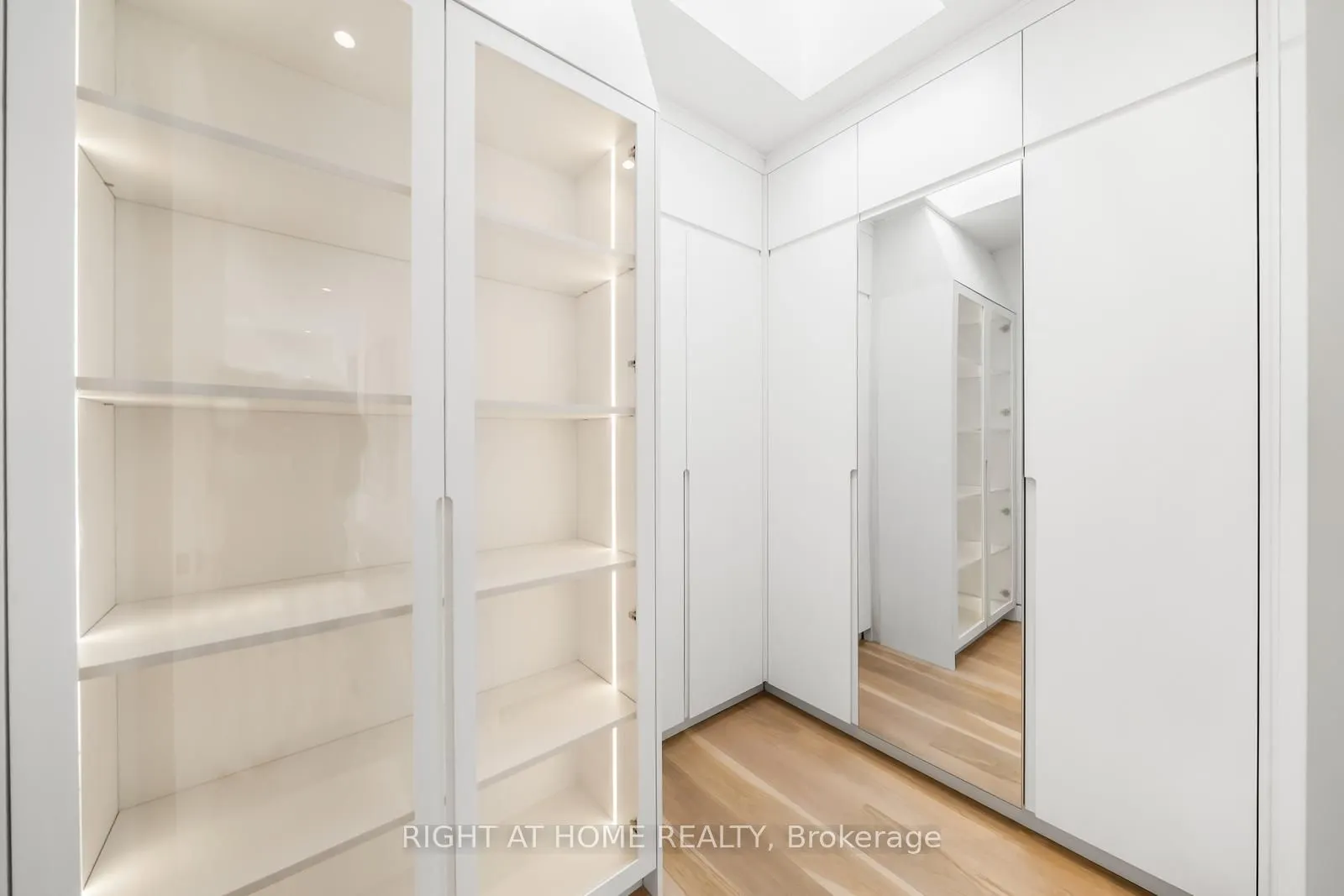 74B Rathnelly Avenue