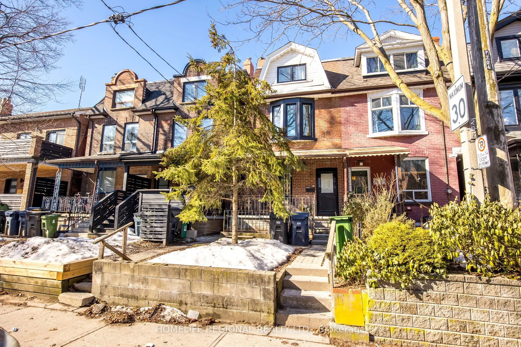 200 Roxton Road