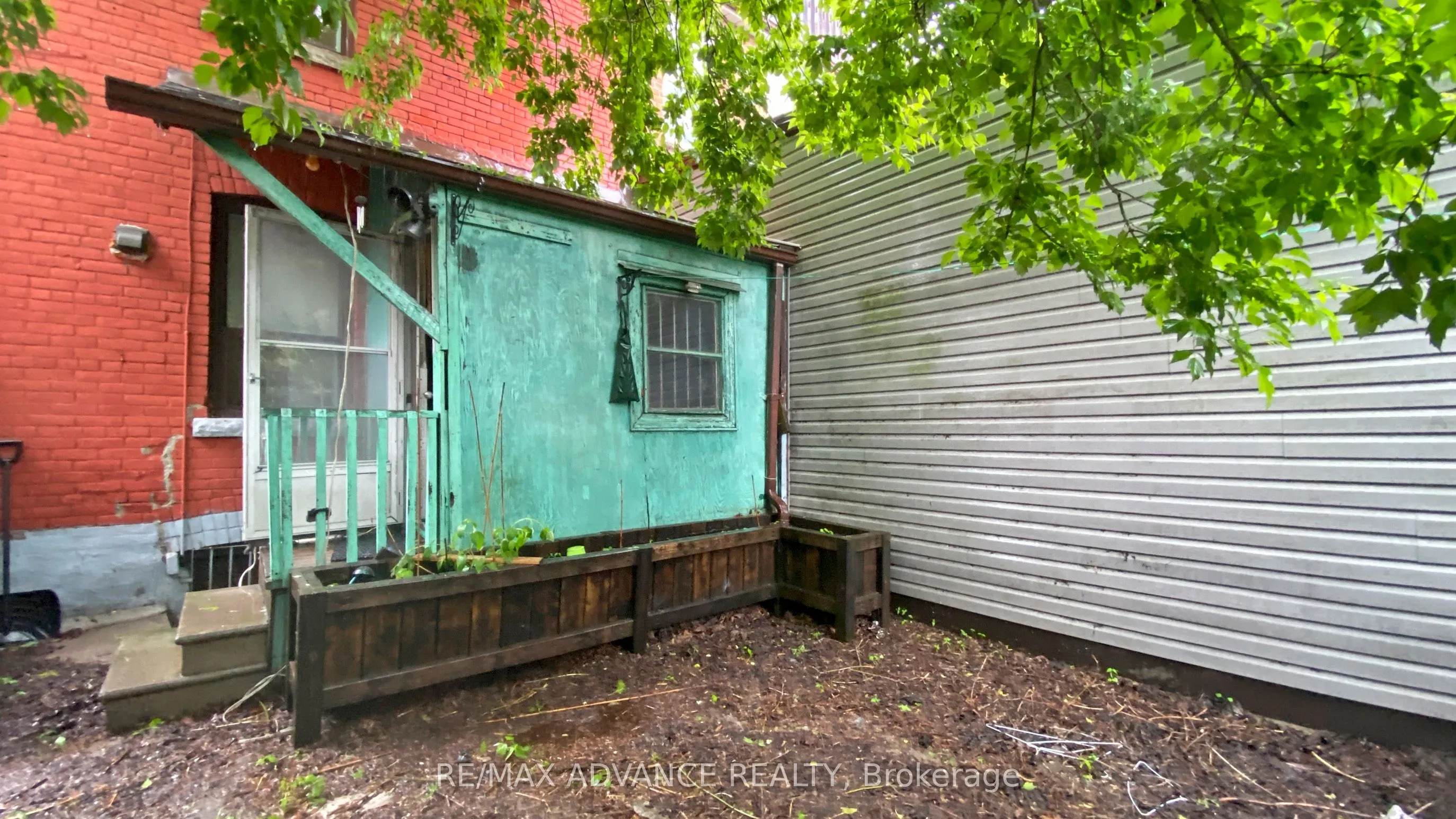 82A Augusta Avenue