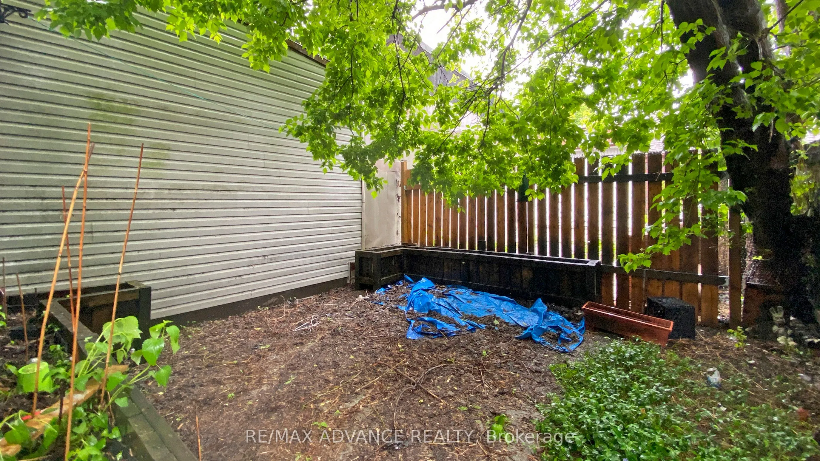 82A Augusta Avenue