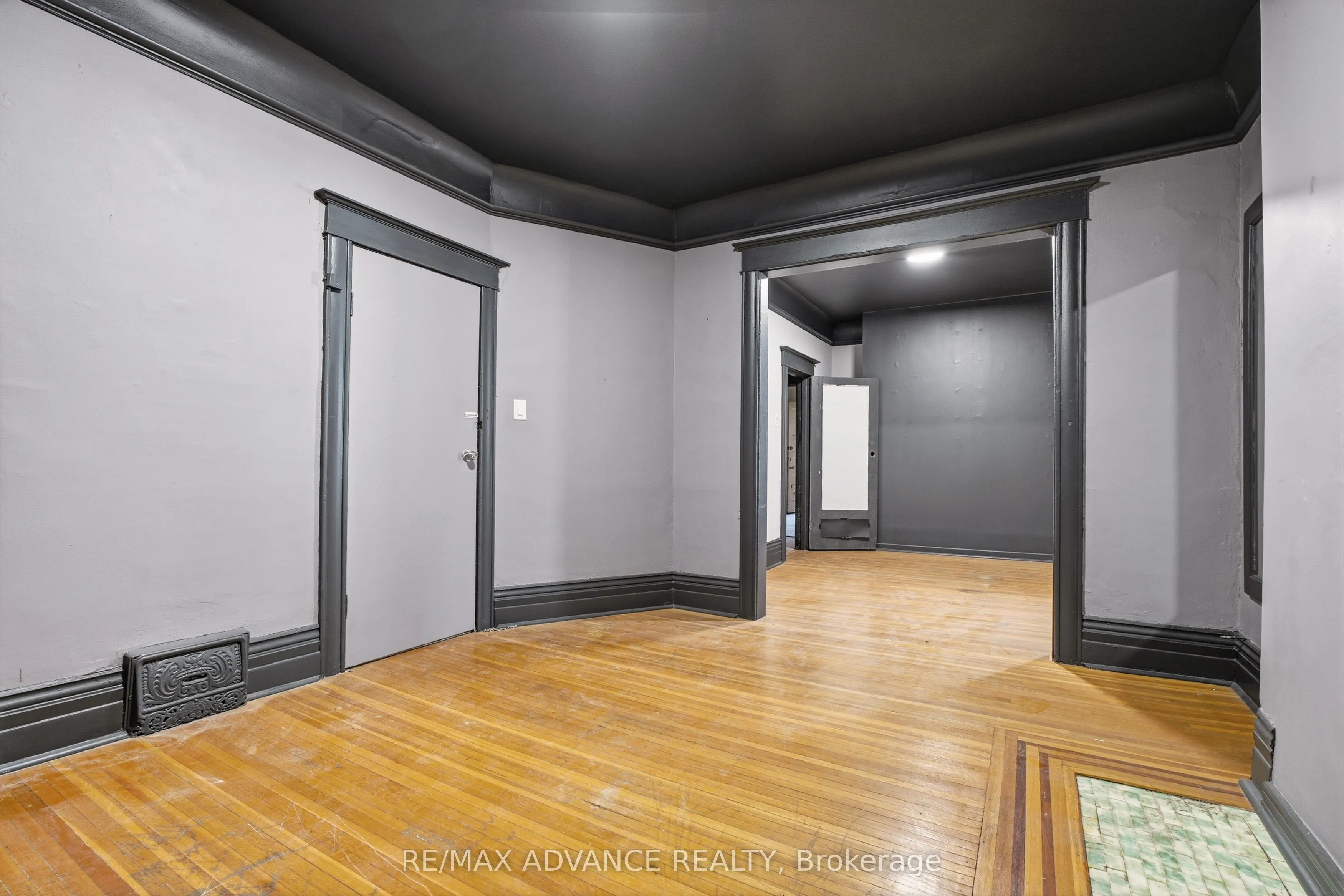 82A Augusta Avenue