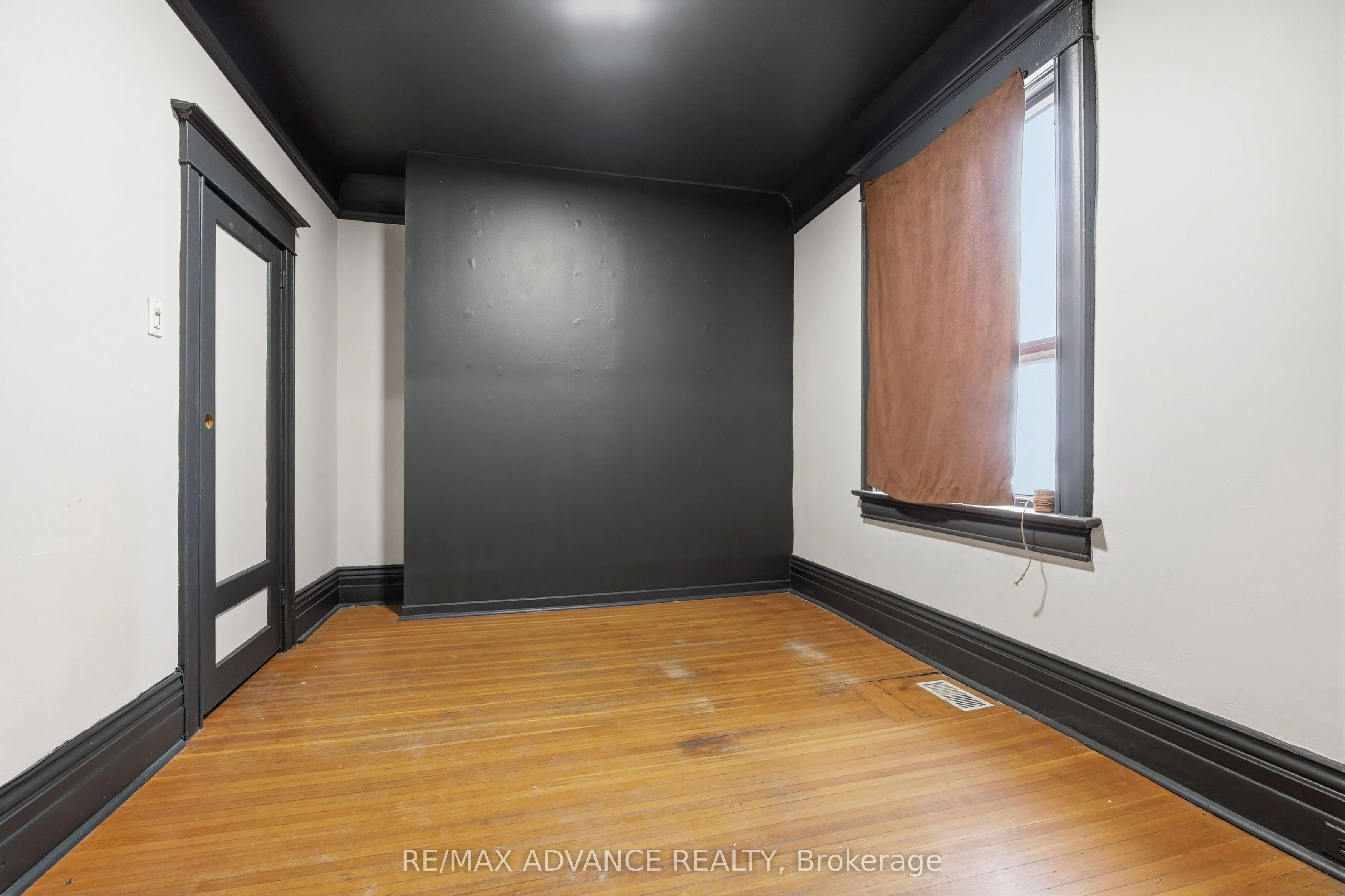 82A Augusta Avenue