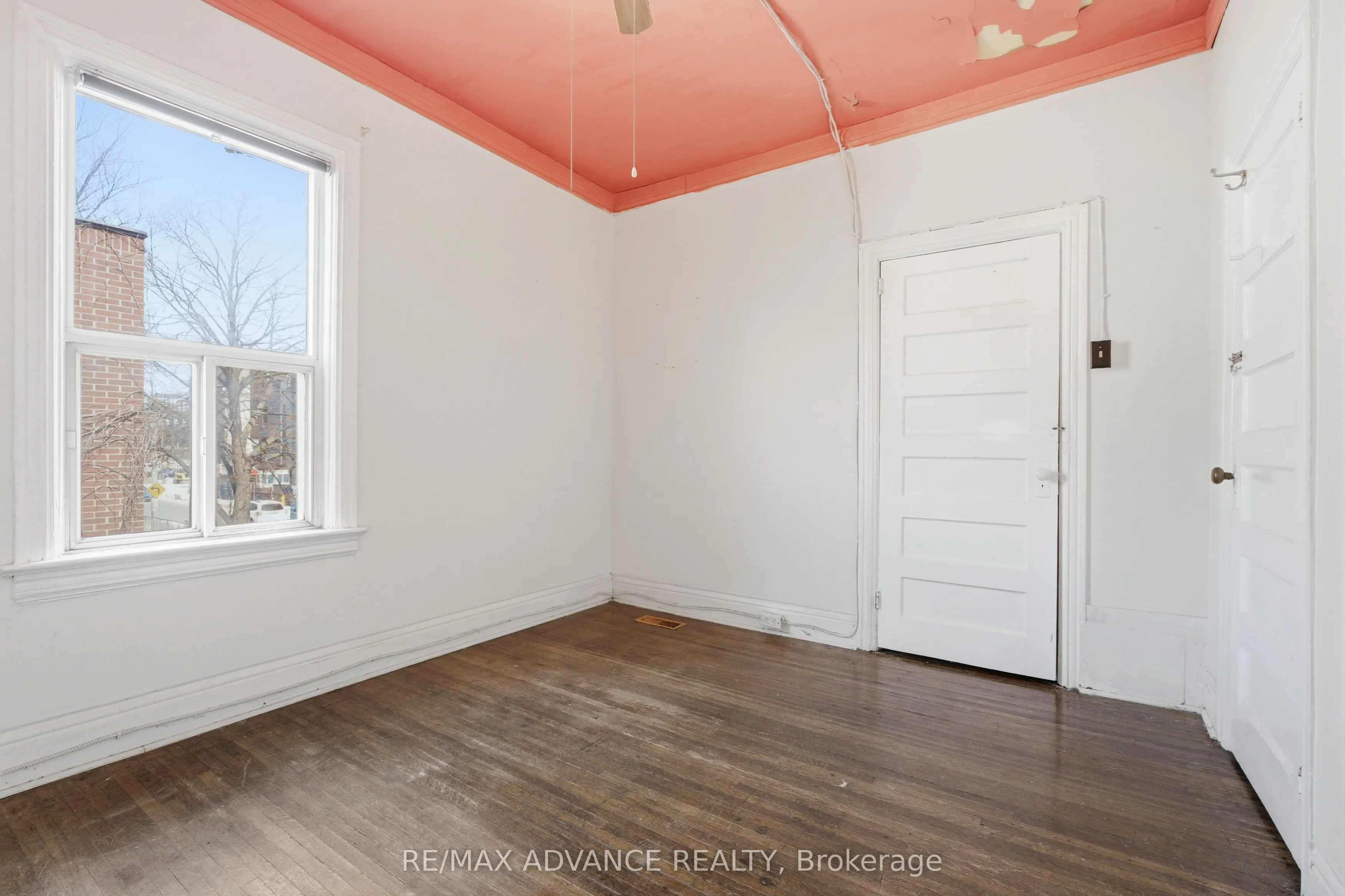 82A Augusta Avenue
