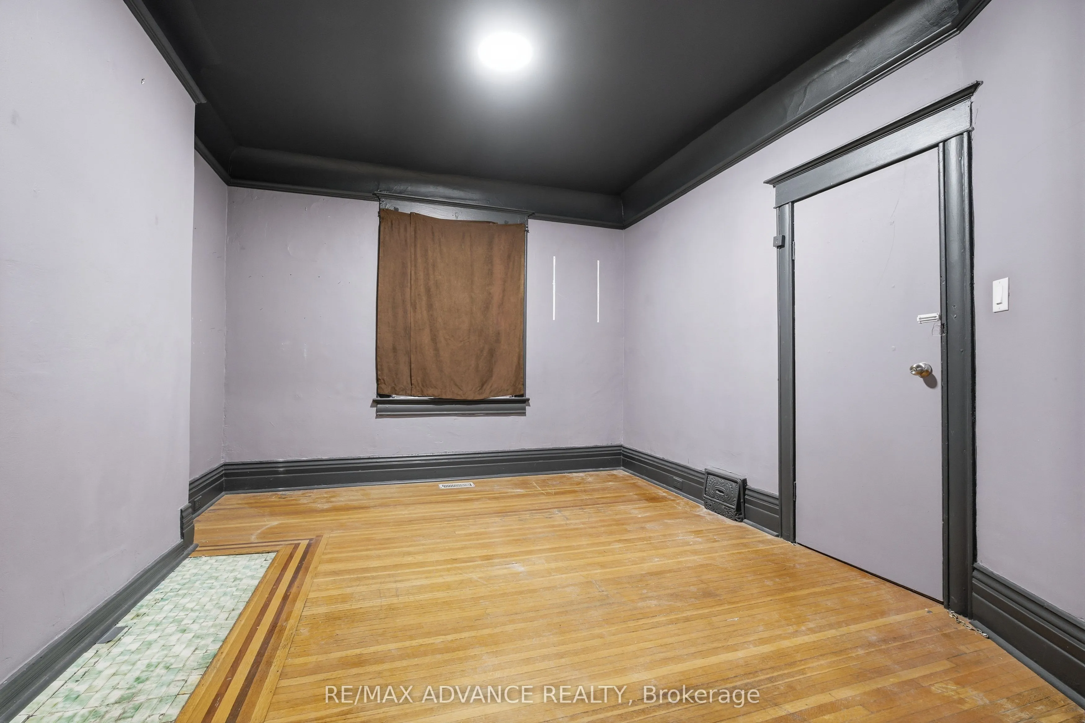 82A Augusta Avenue
