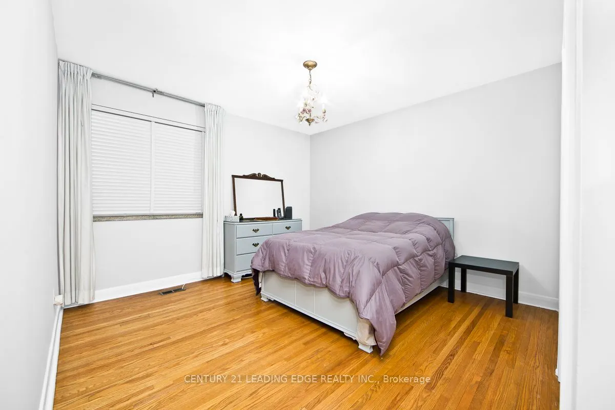 1 Bradgate Road