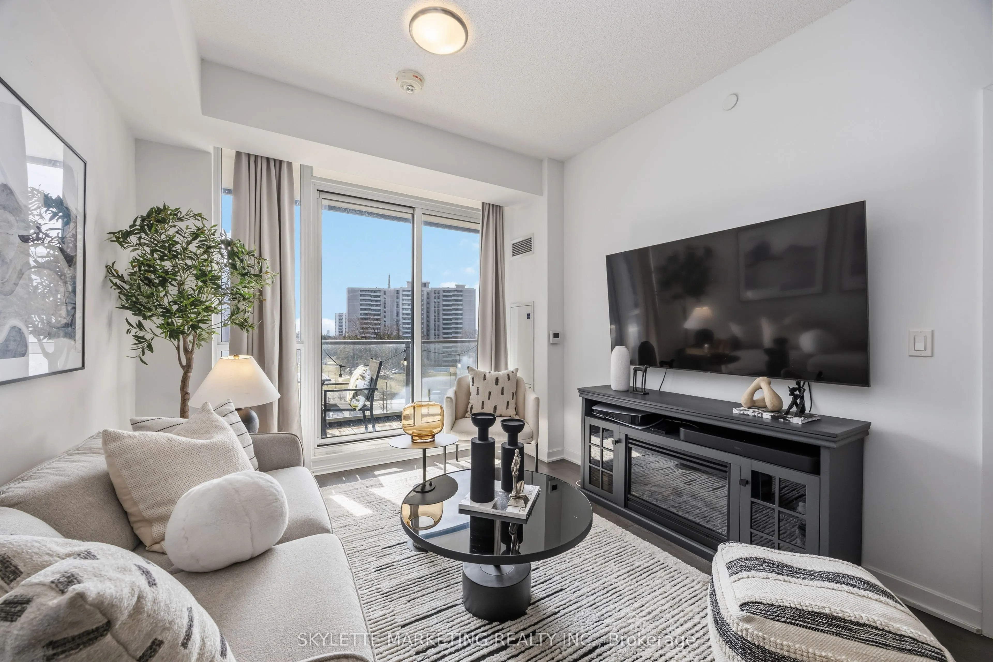 38 Forest Manor Road #414