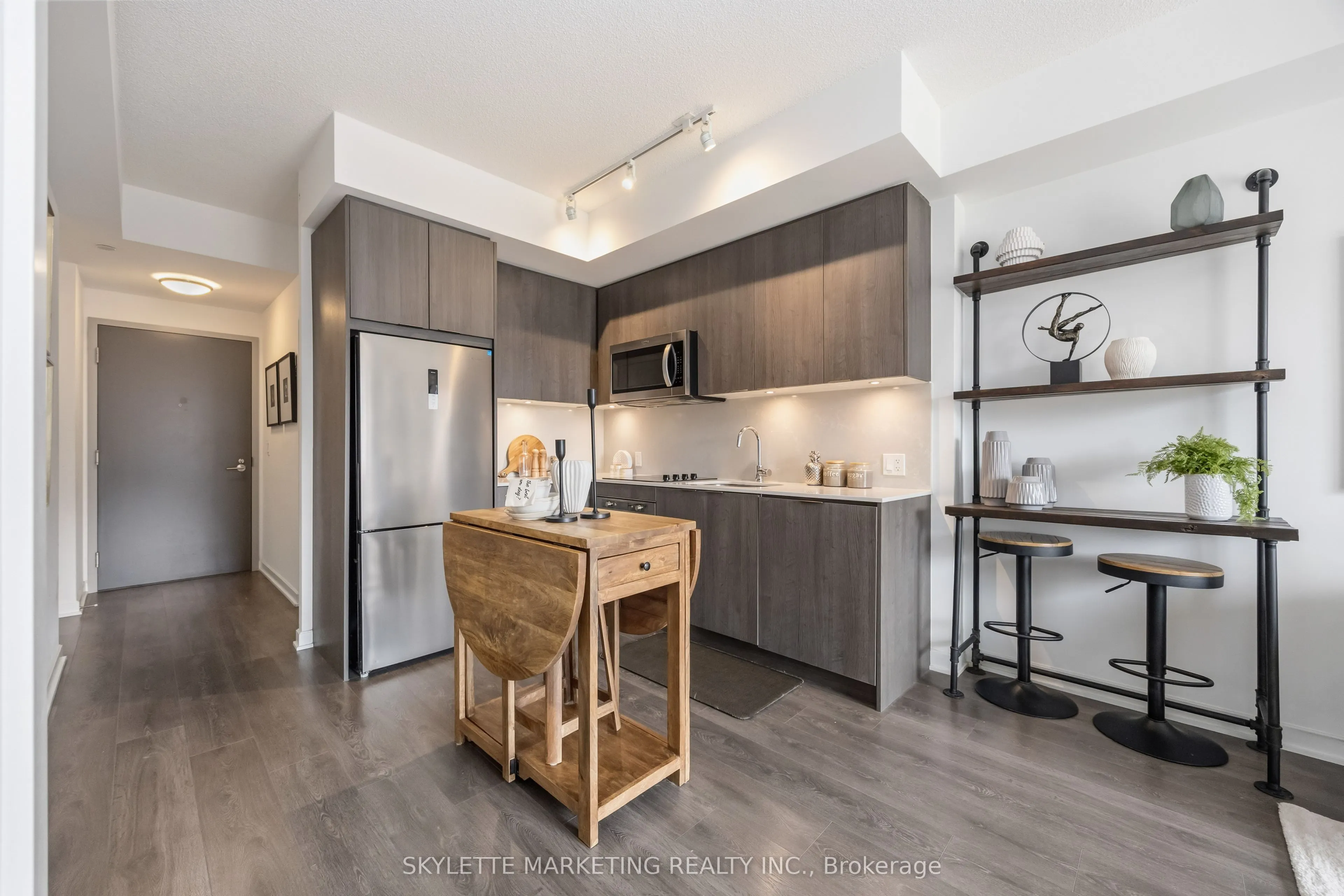 38 Forest Manor Road #414