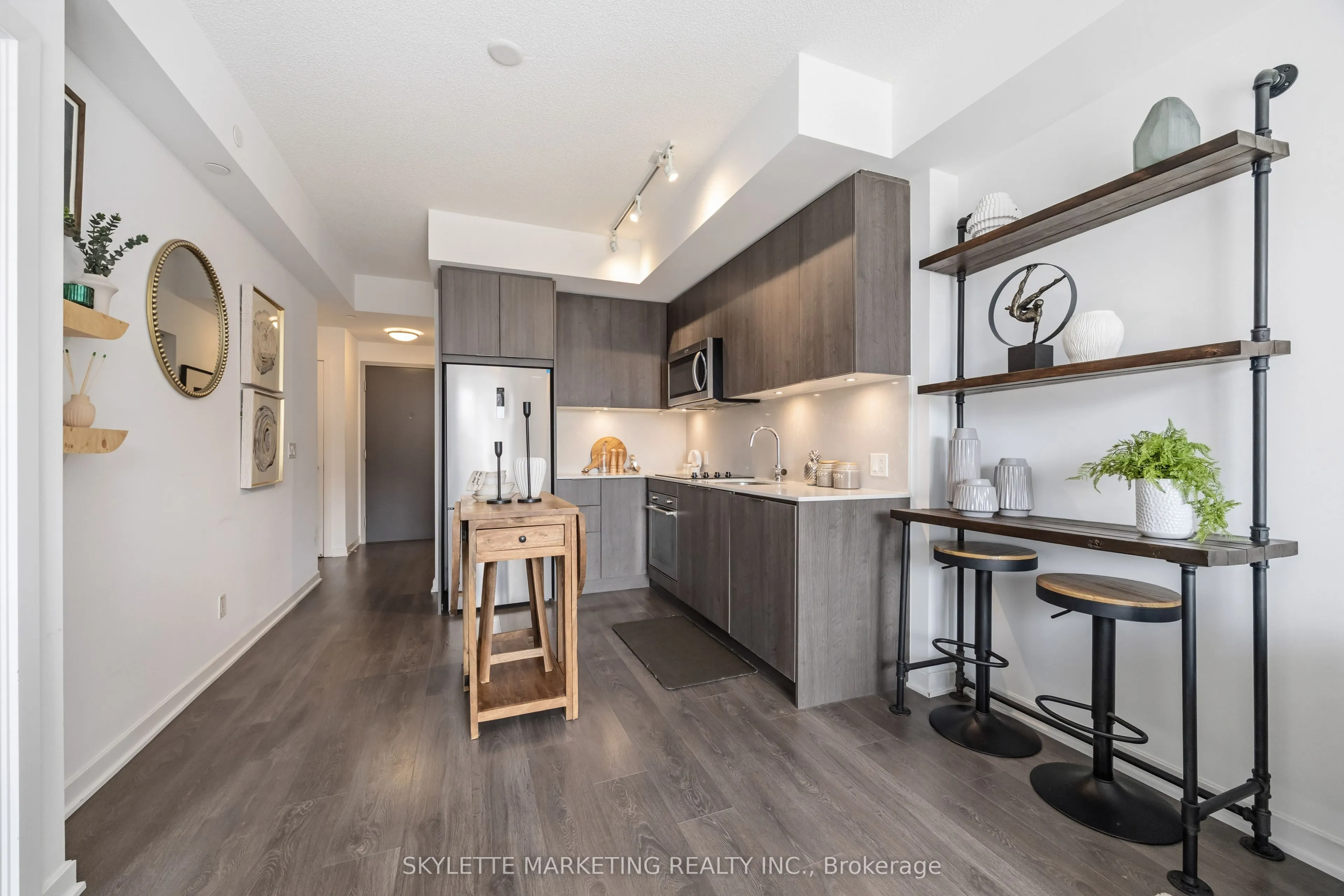 38 Forest Manor Road #414