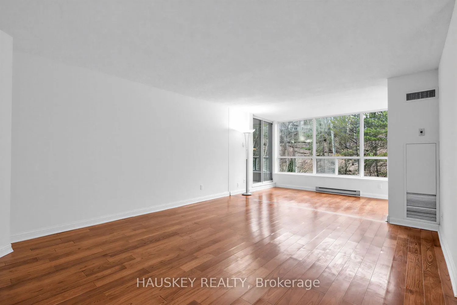 3800 Yonge Street #402