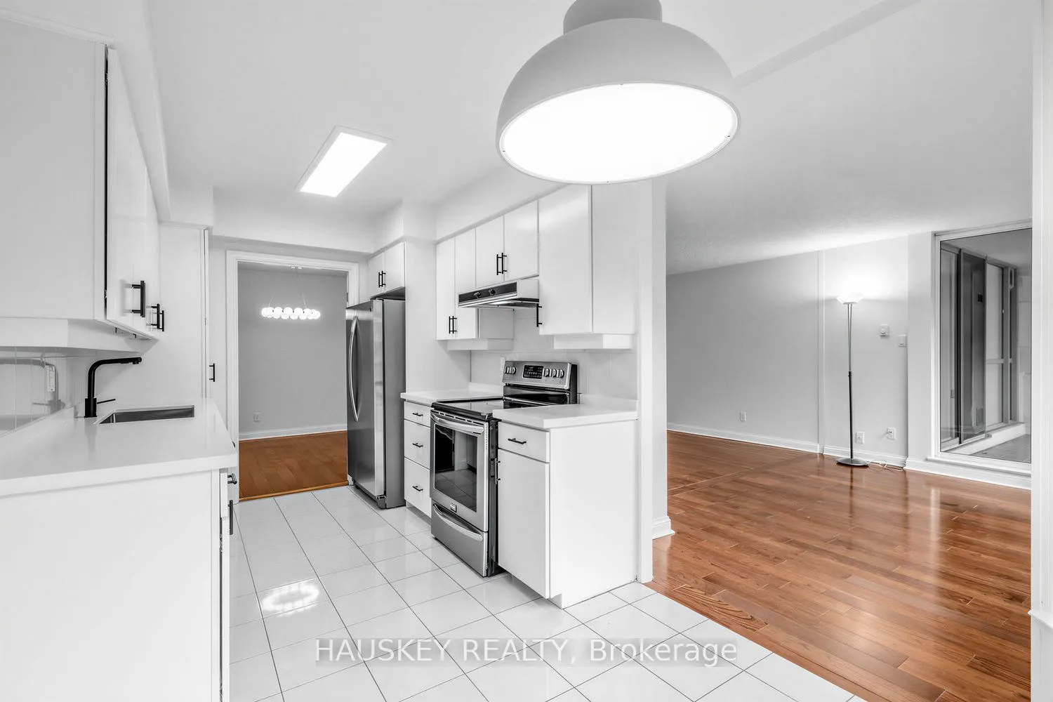 3800 Yonge Street #402