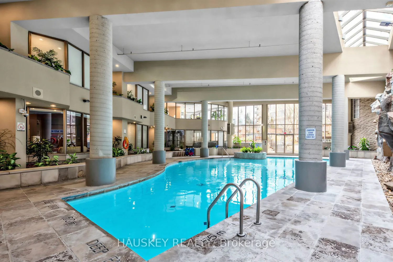 3800 Yonge Street #402