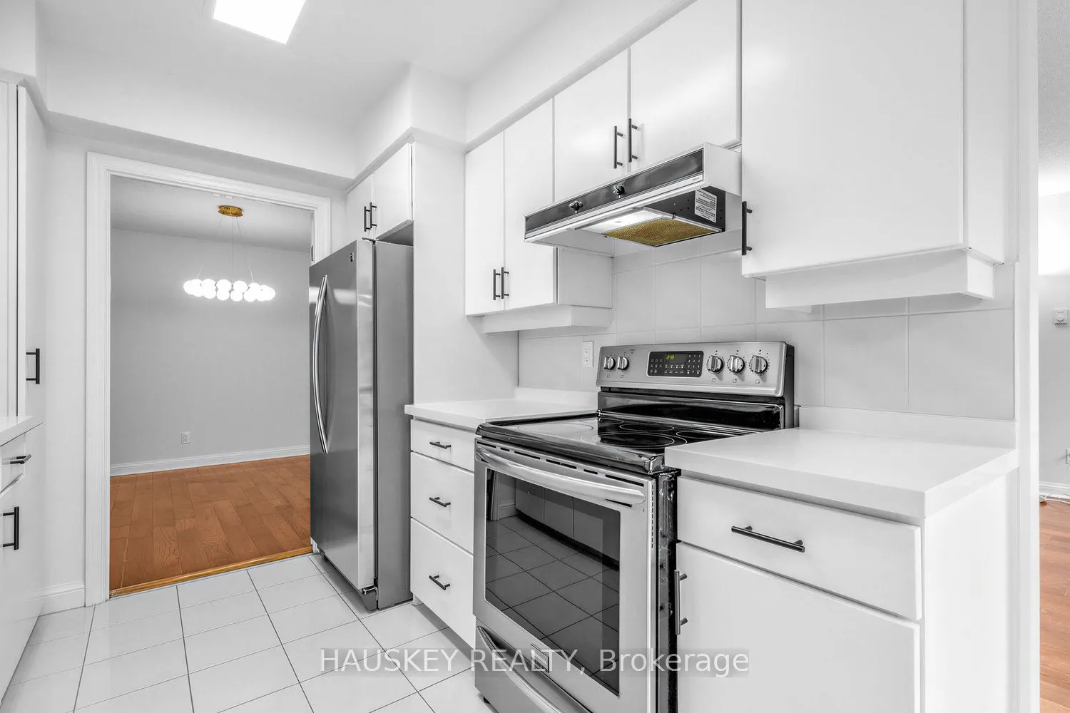 3800 Yonge Street #402