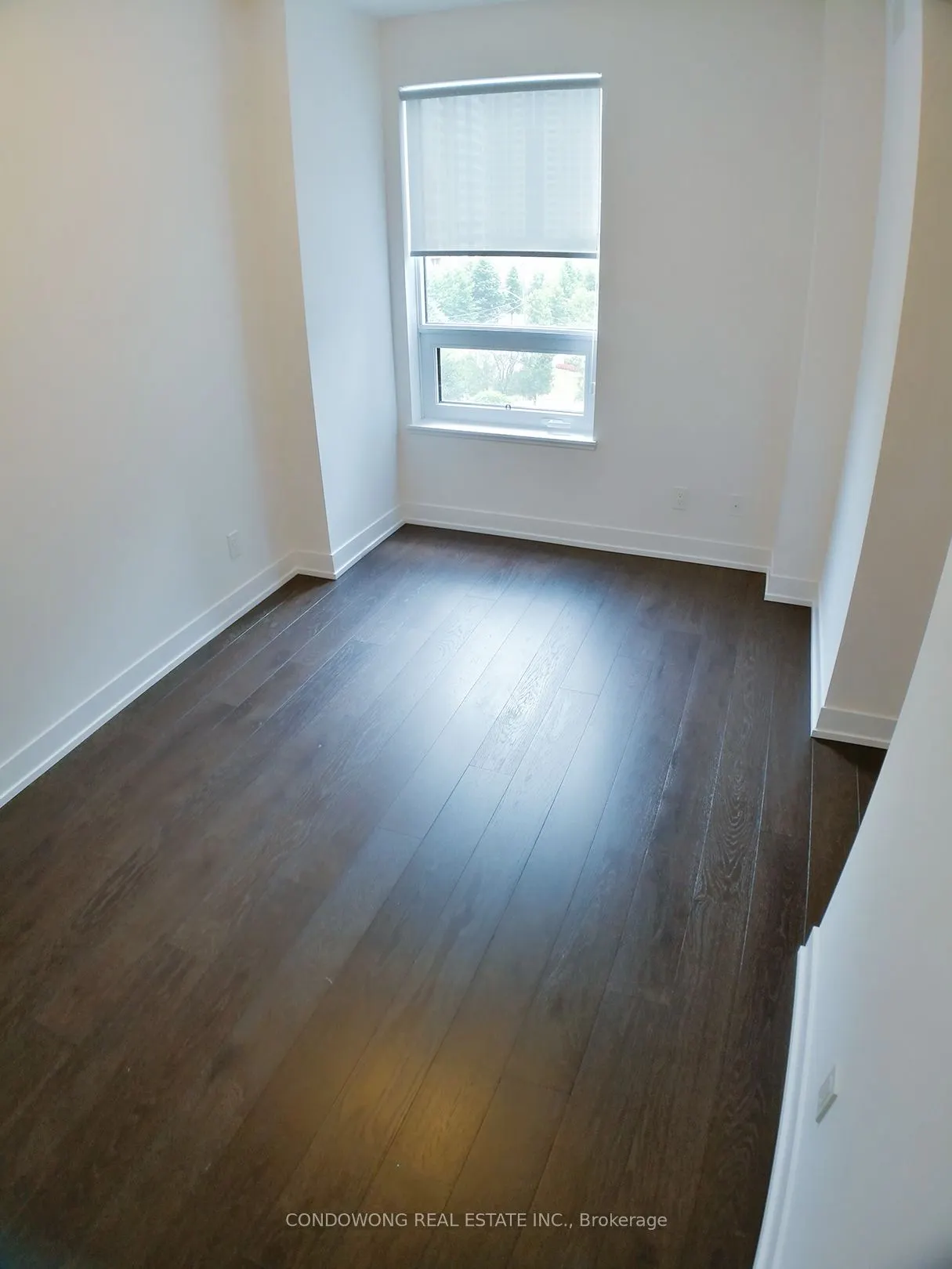 7 Kenaston Gardens #325