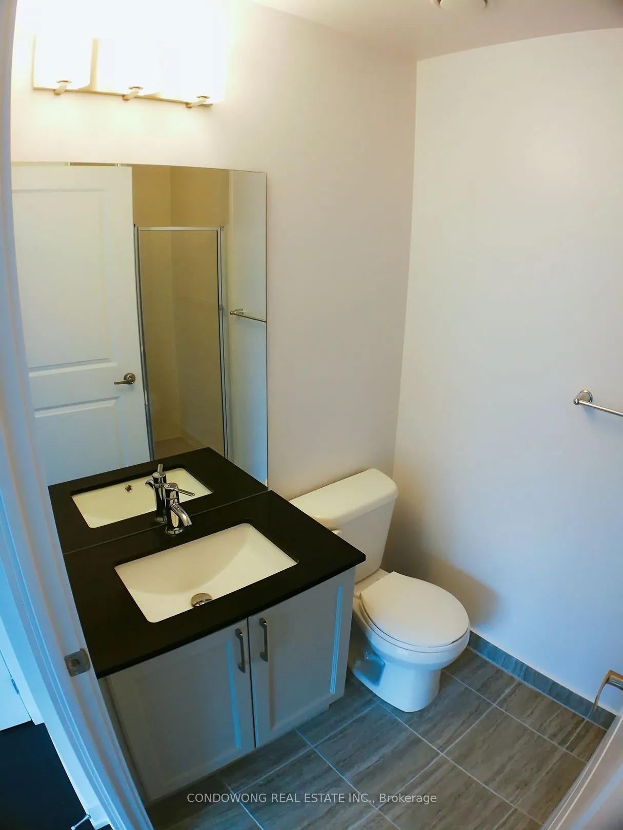 7 Kenaston Gardens #325