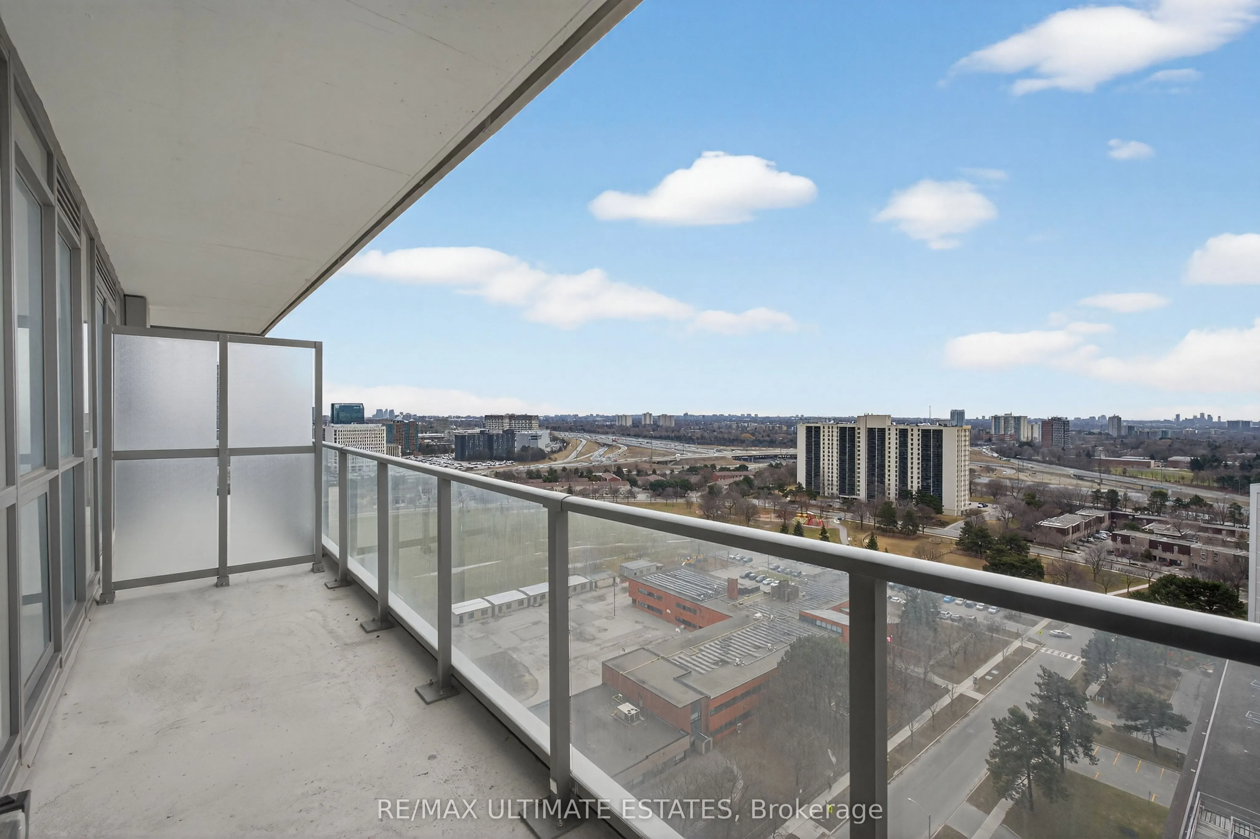 32 Forest Manor Road #1809