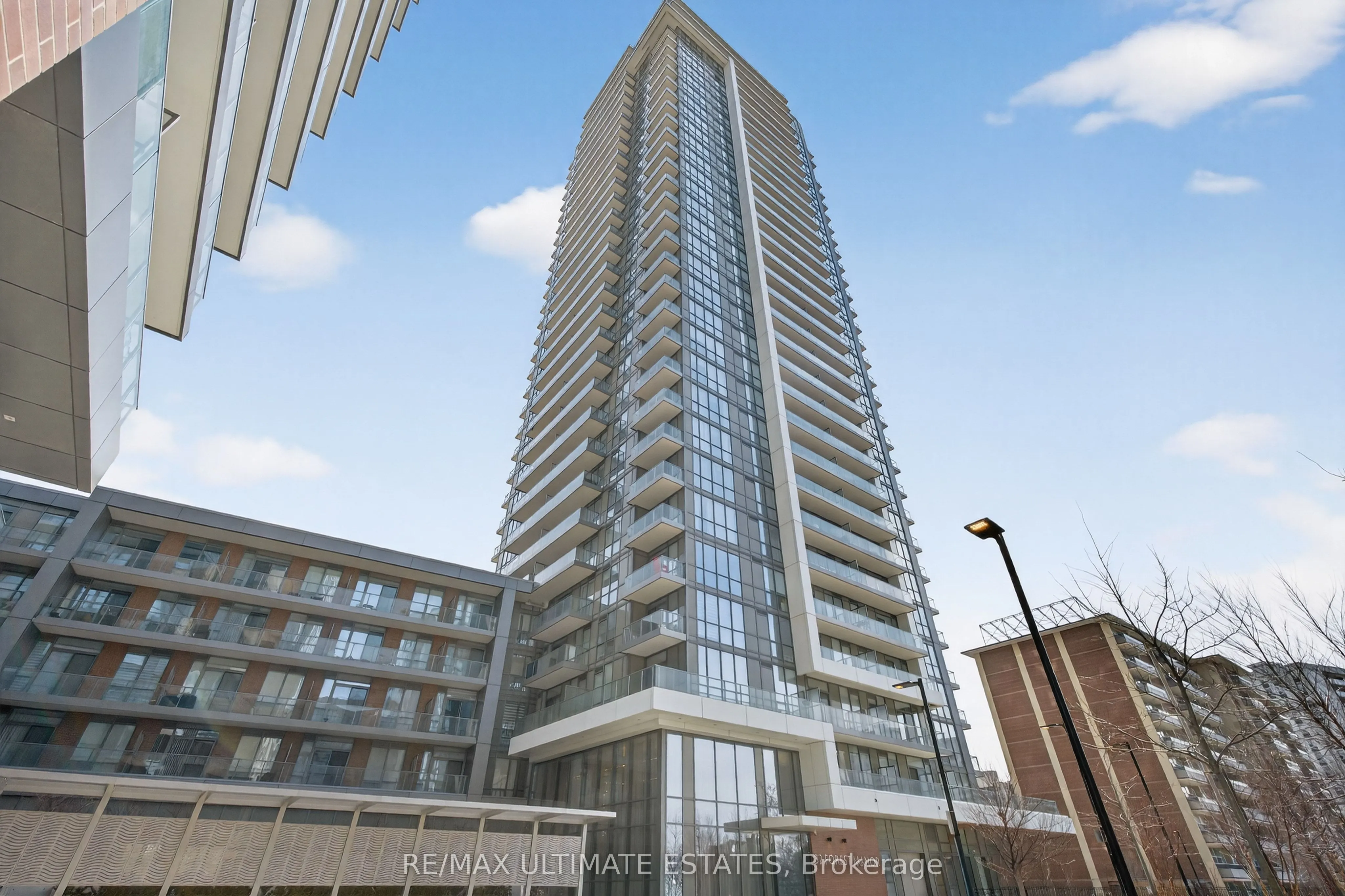 32 Forest Manor Road #1809