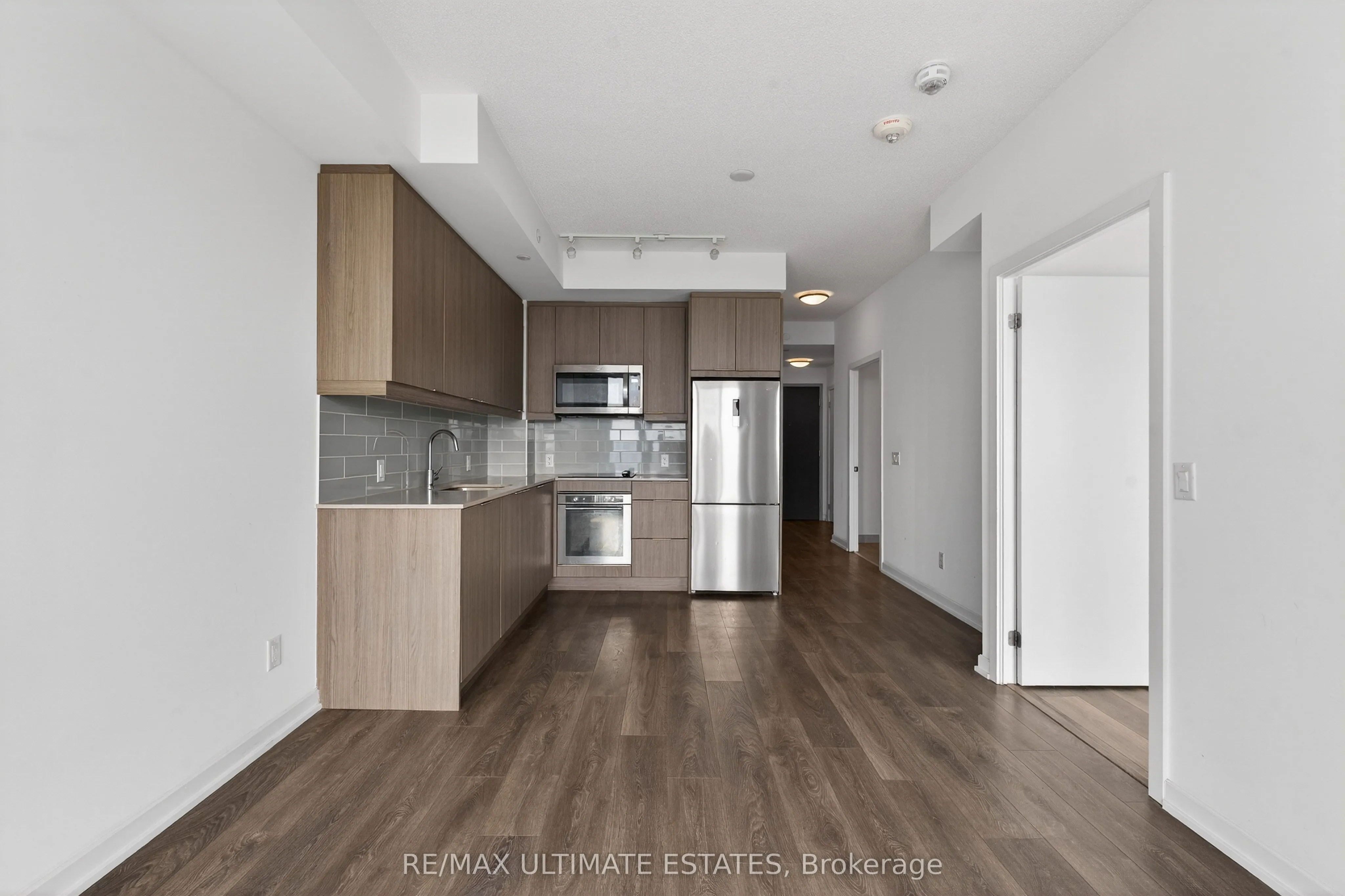 32 Forest Manor Road #1809
