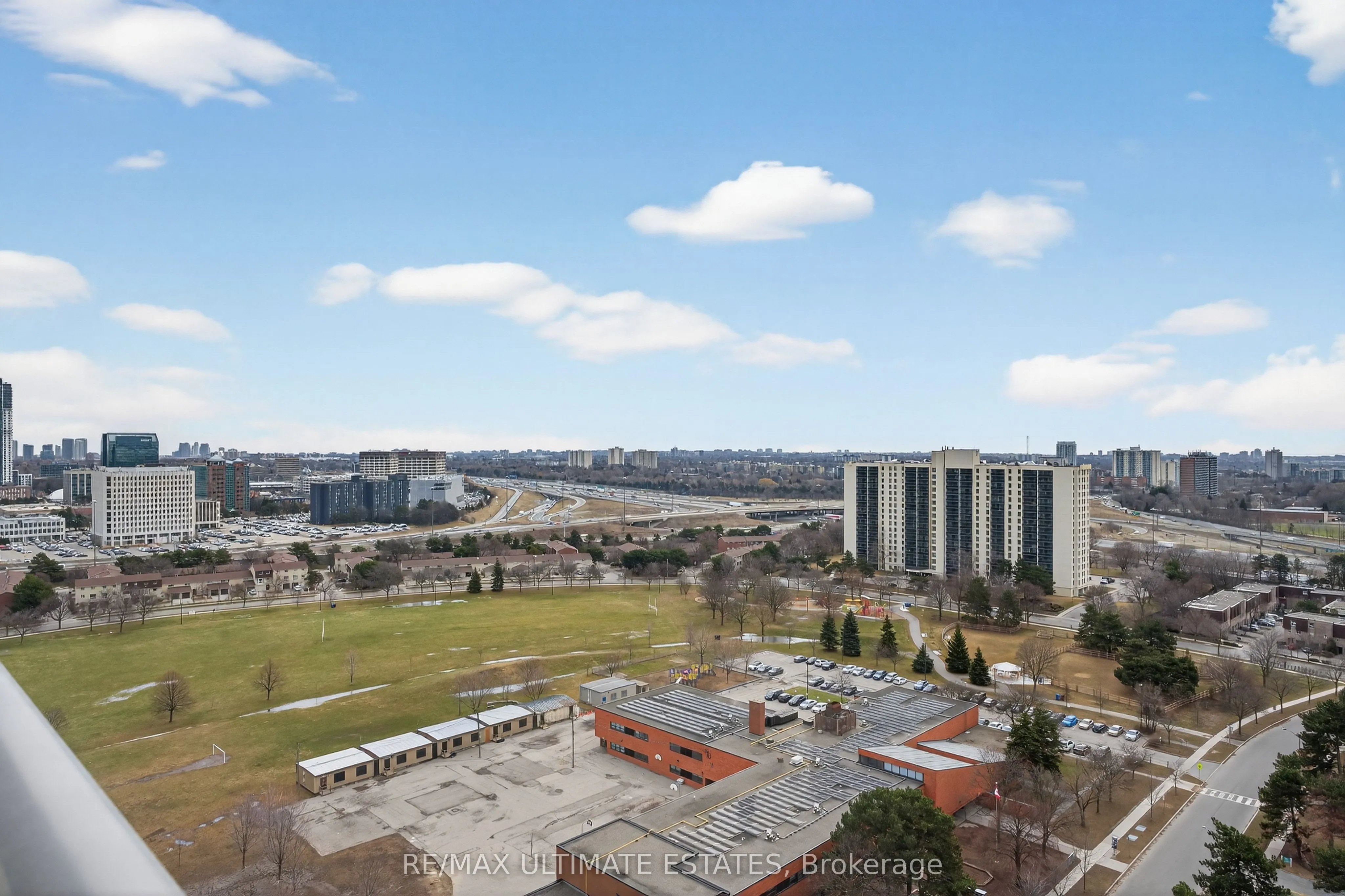 32 Forest Manor Road #1809